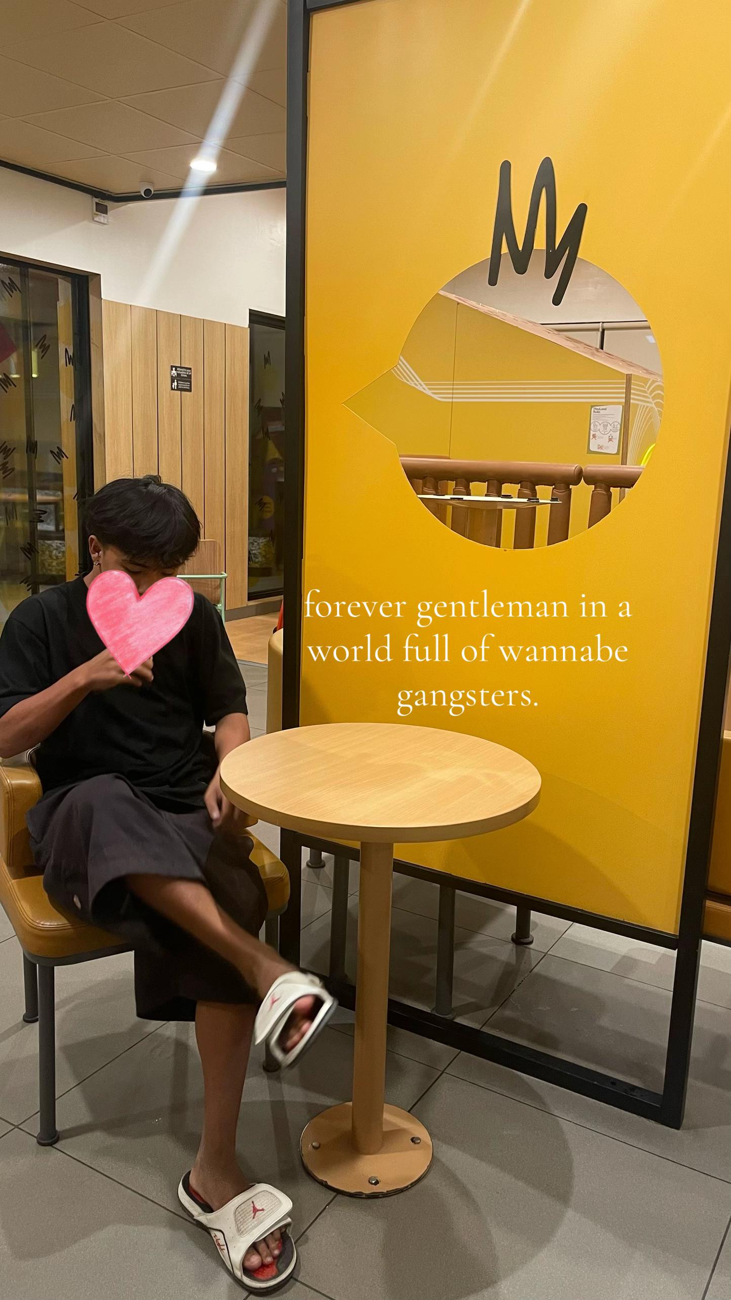 @𝓬𝓻𝓵