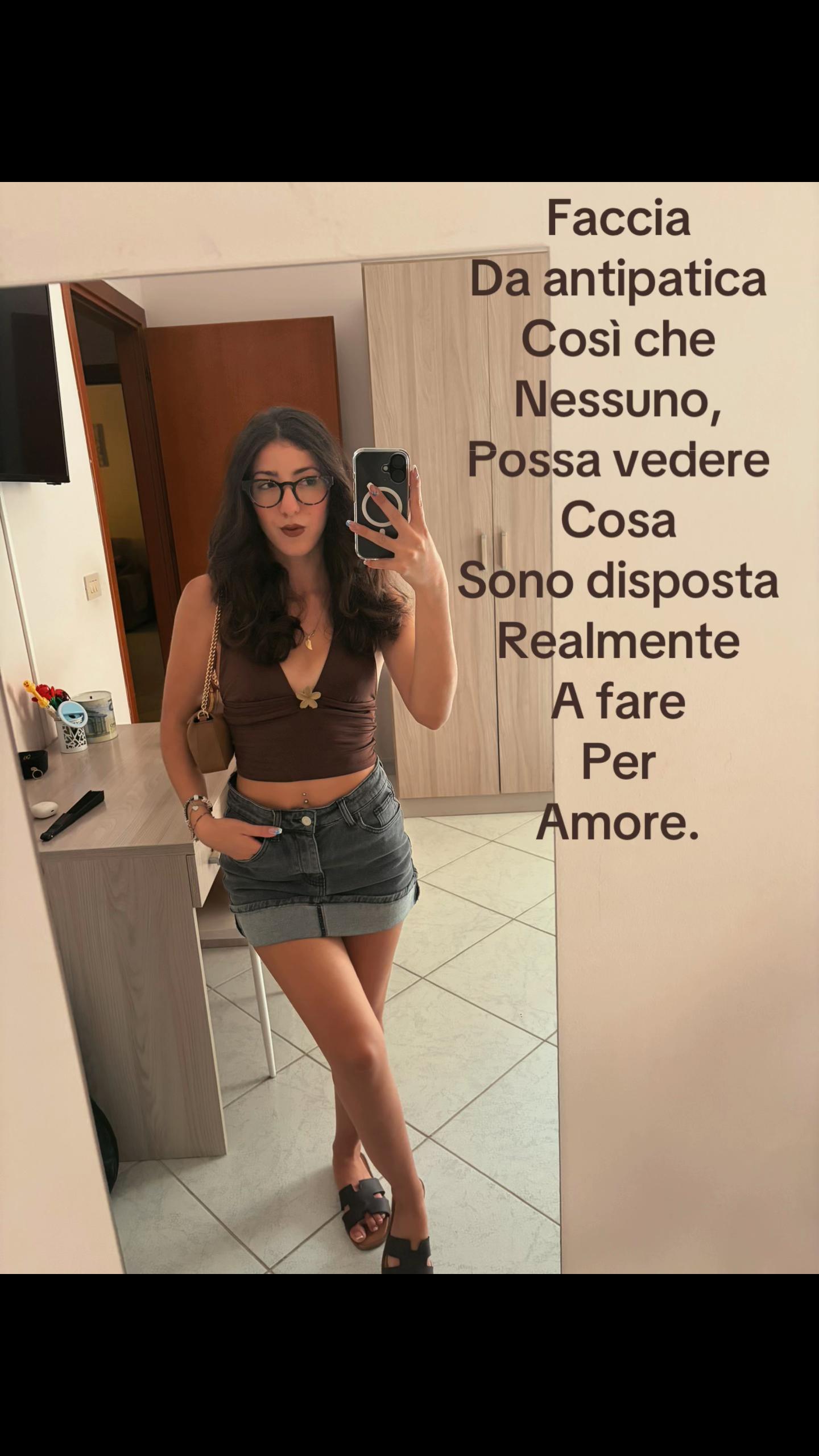 @Desyreecottone