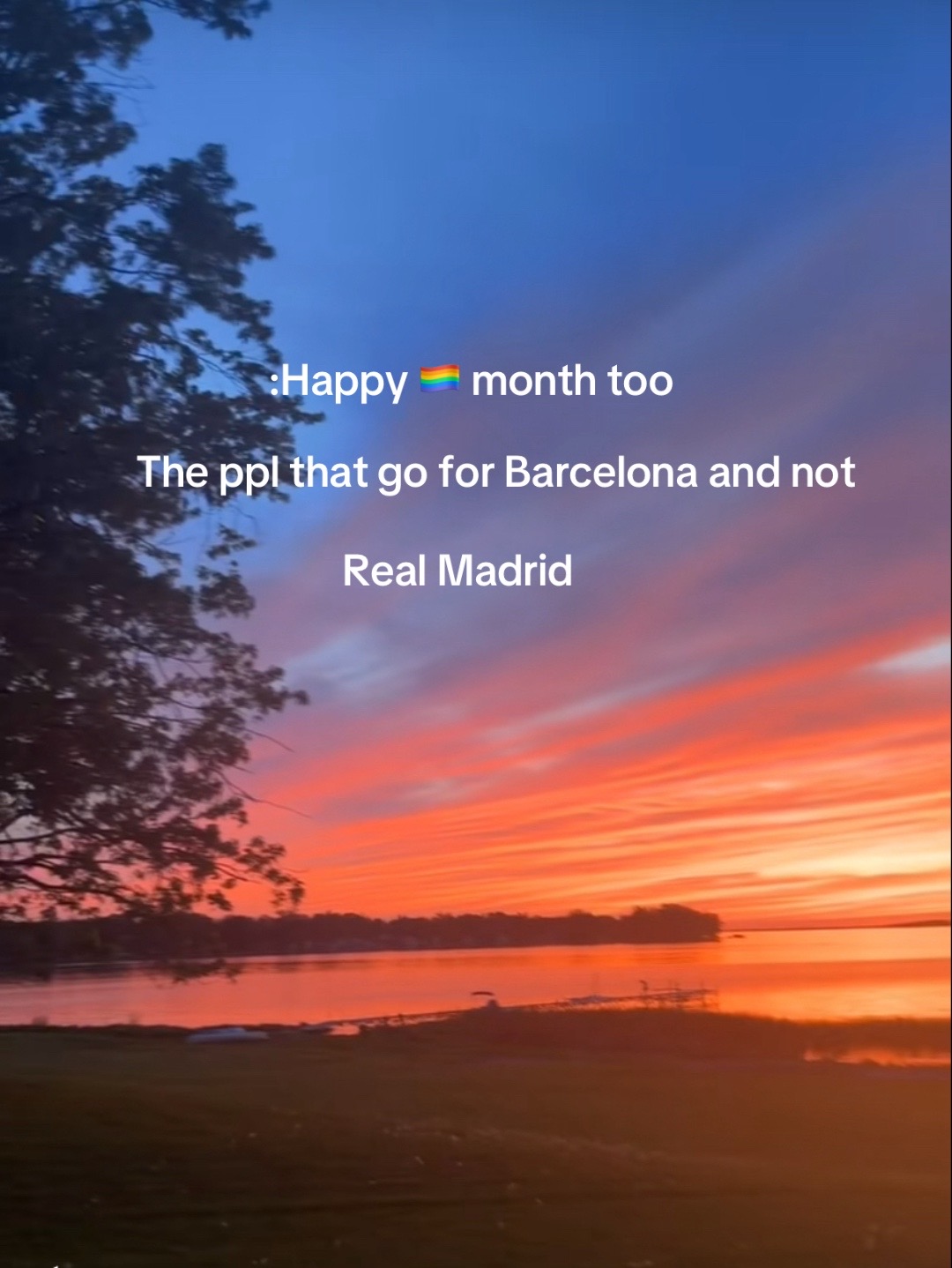 @. loves⚽️