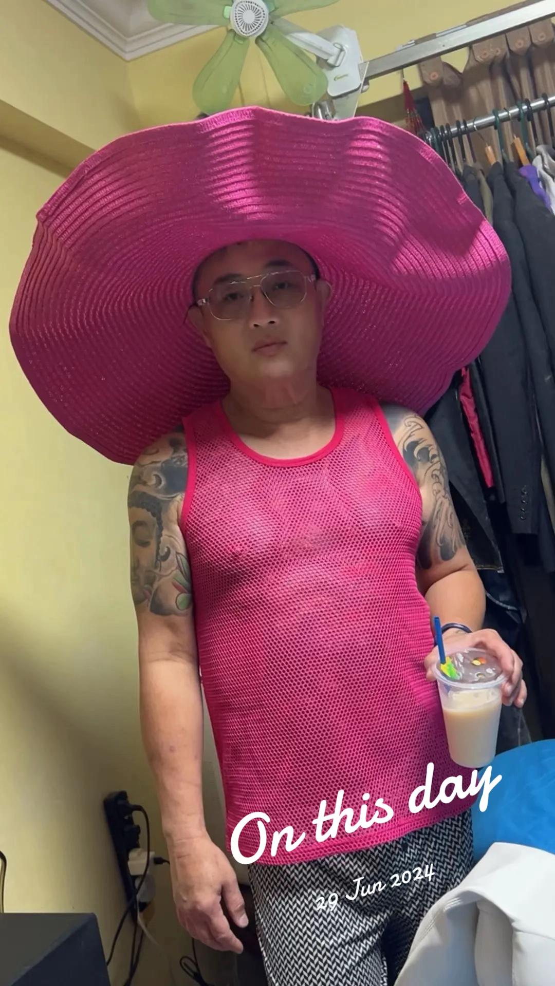 @iamDeEnormouS 🇸🇬