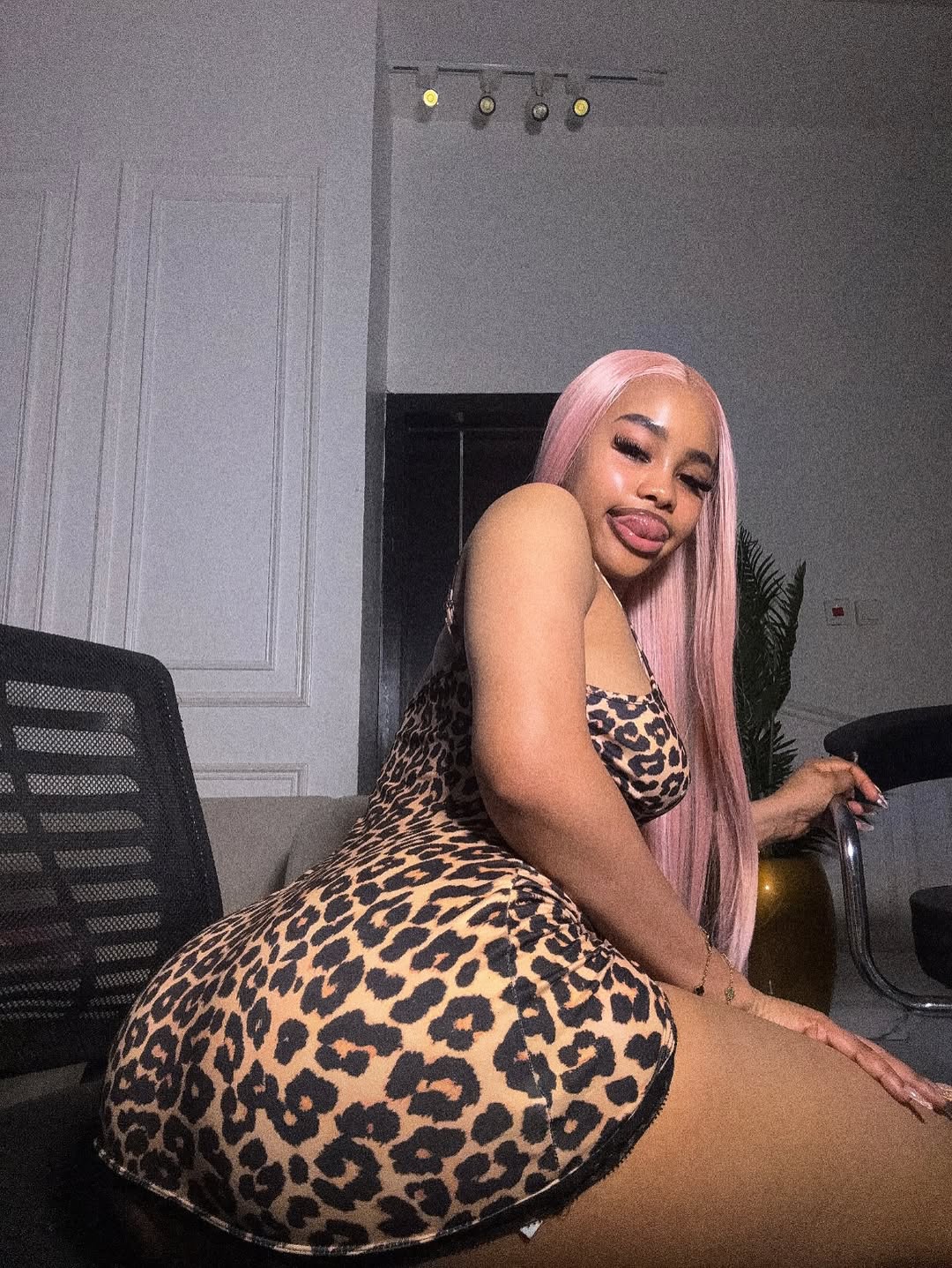 @Twerking HUB