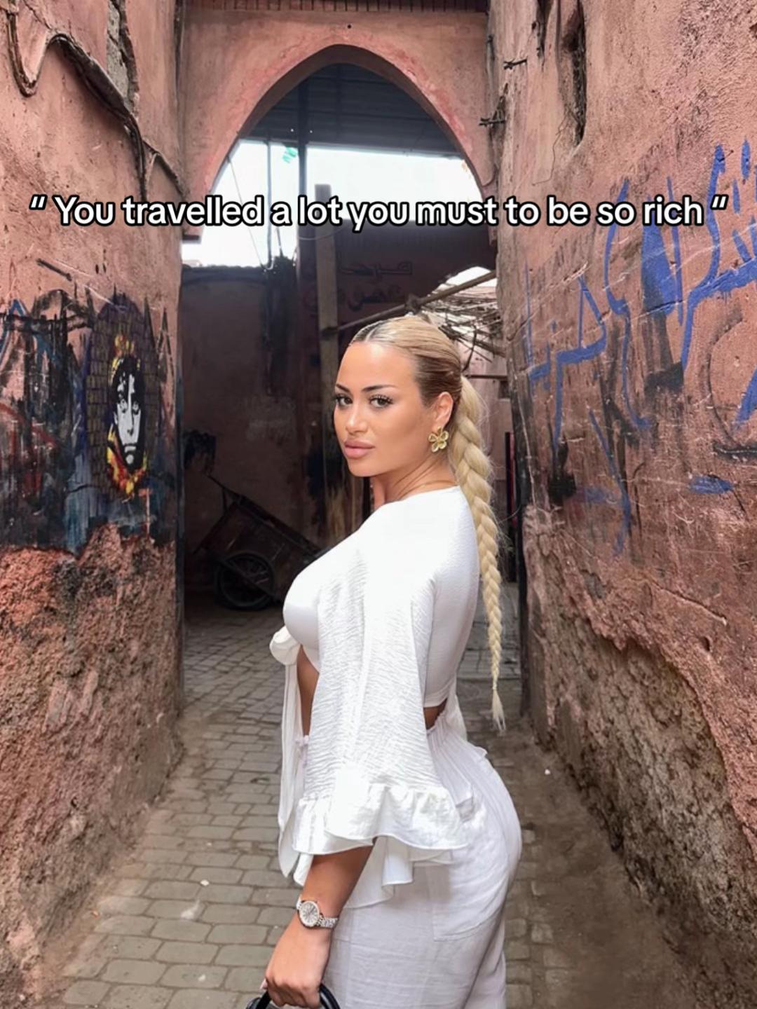 @Naya | travels world ★