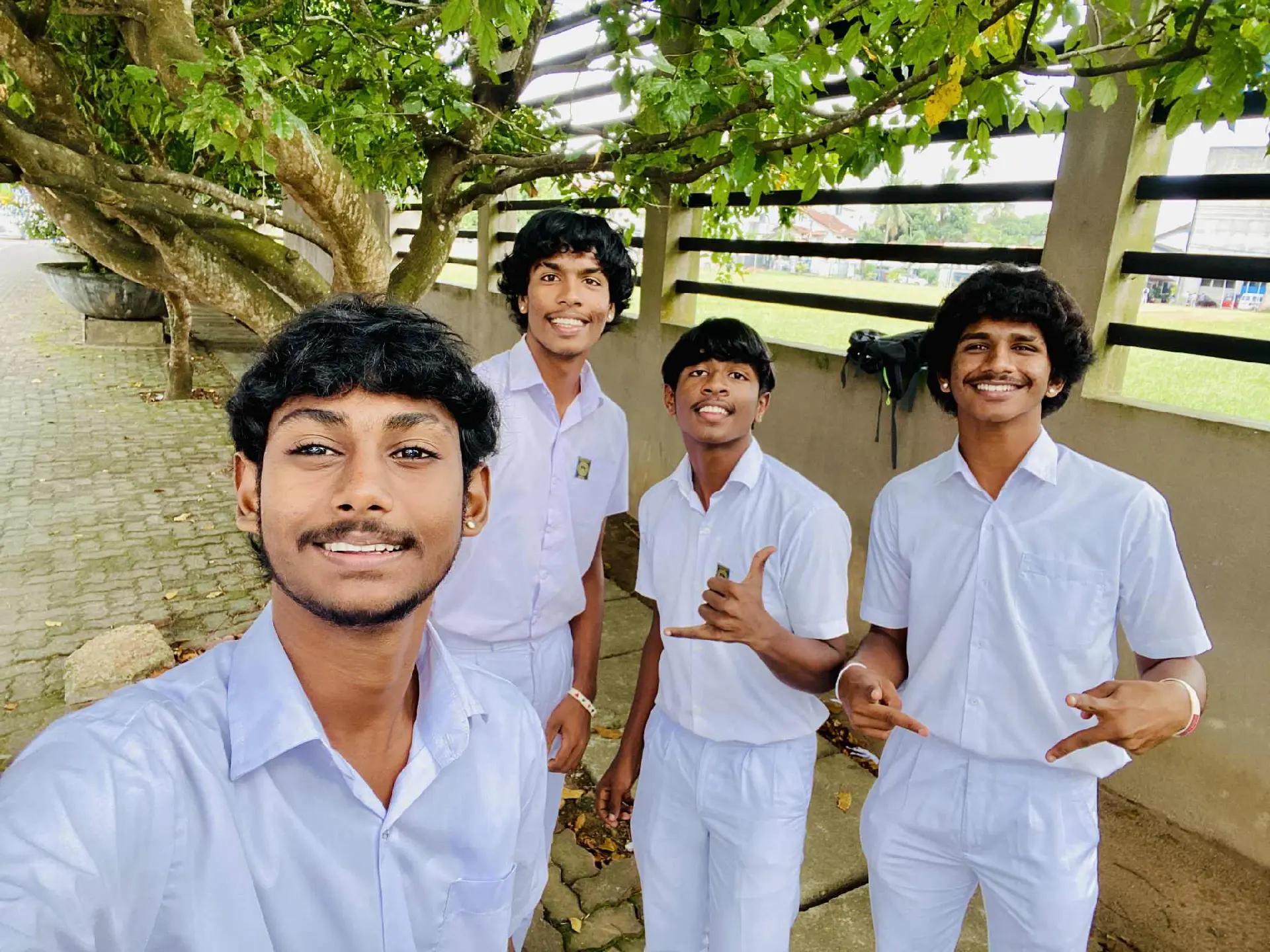 @mr_පැනී🤍✨"
