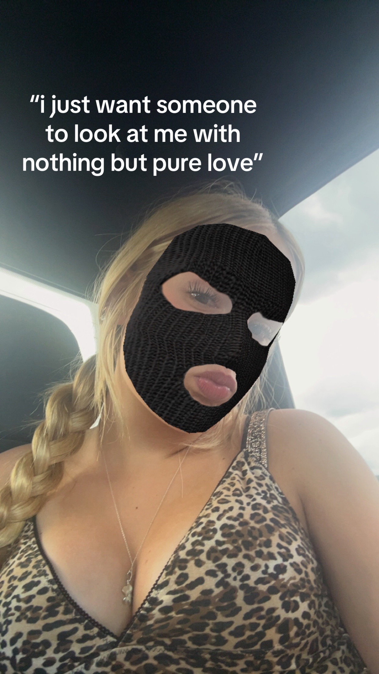 @bella