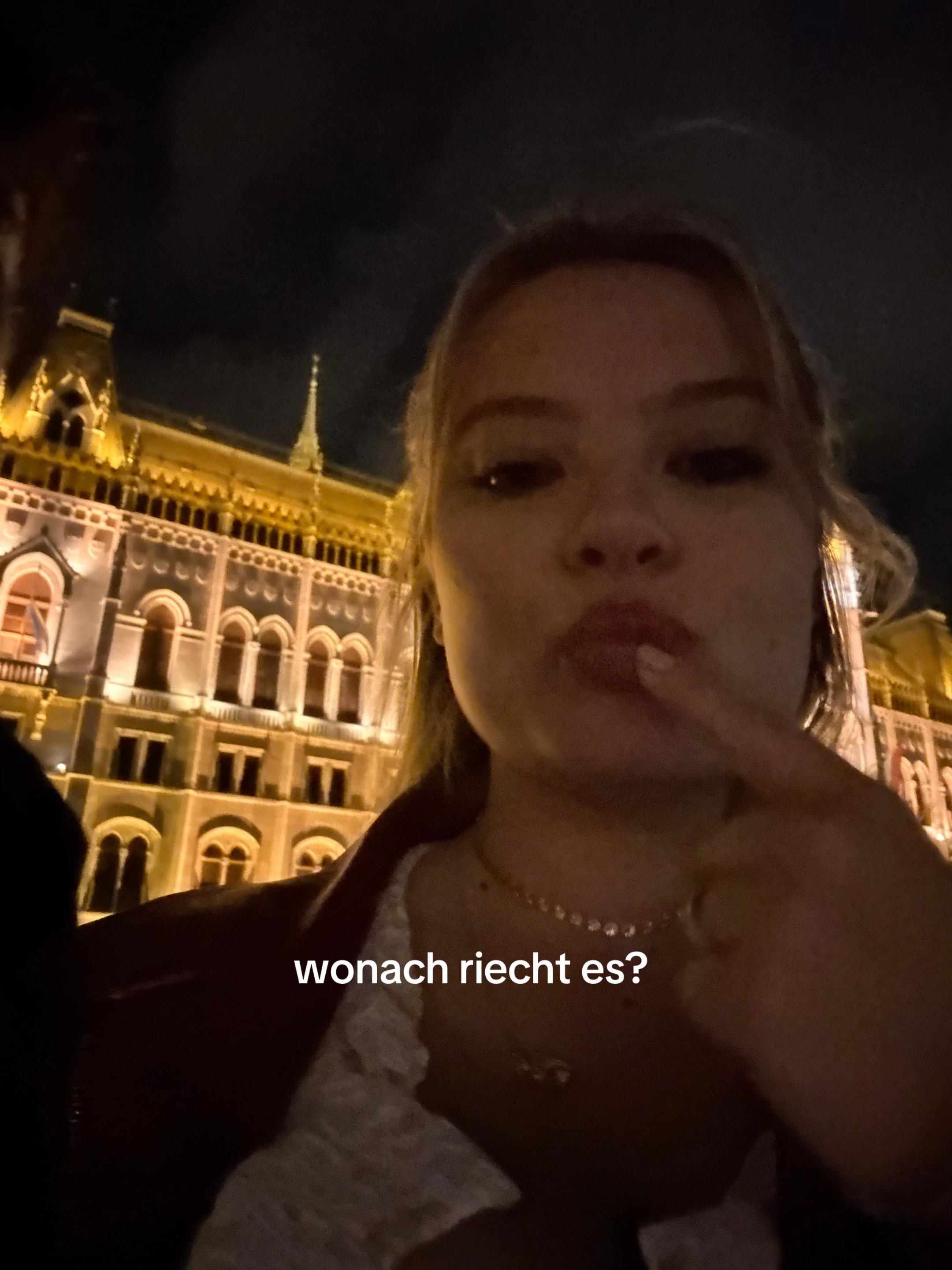 @Helene:)