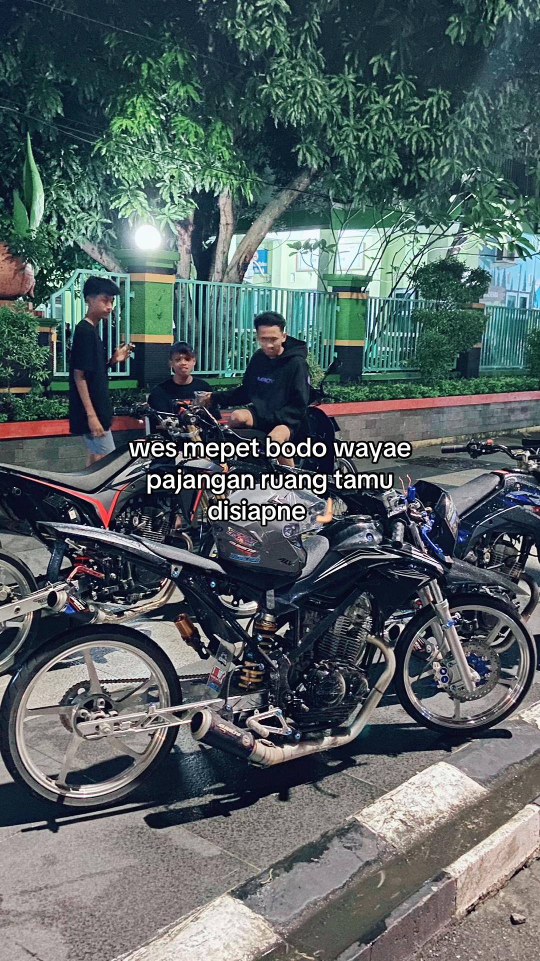 @Riyansa