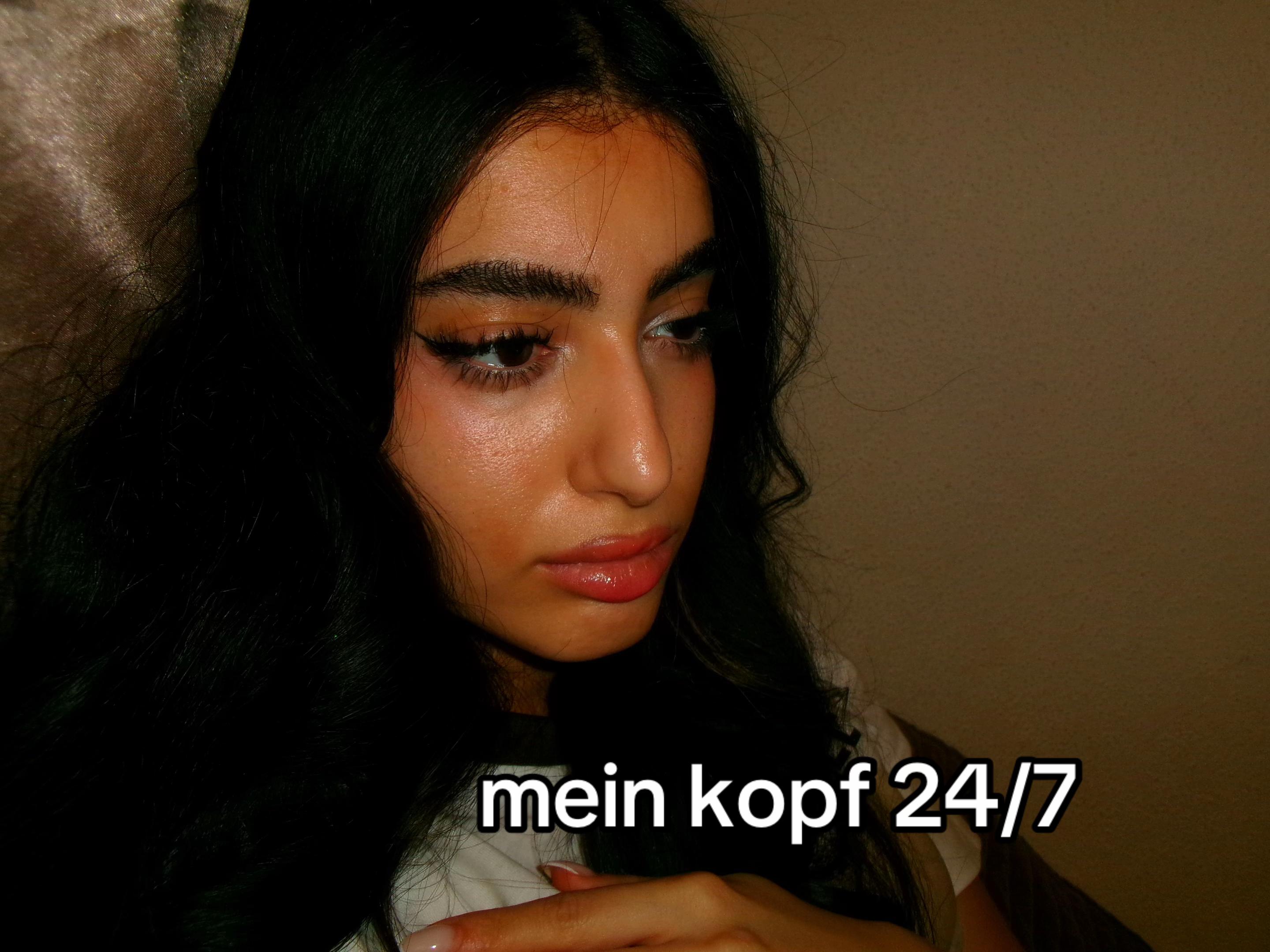 @&alpha;я&iota;вɛяяʏ(ᵔᴥᵔ)