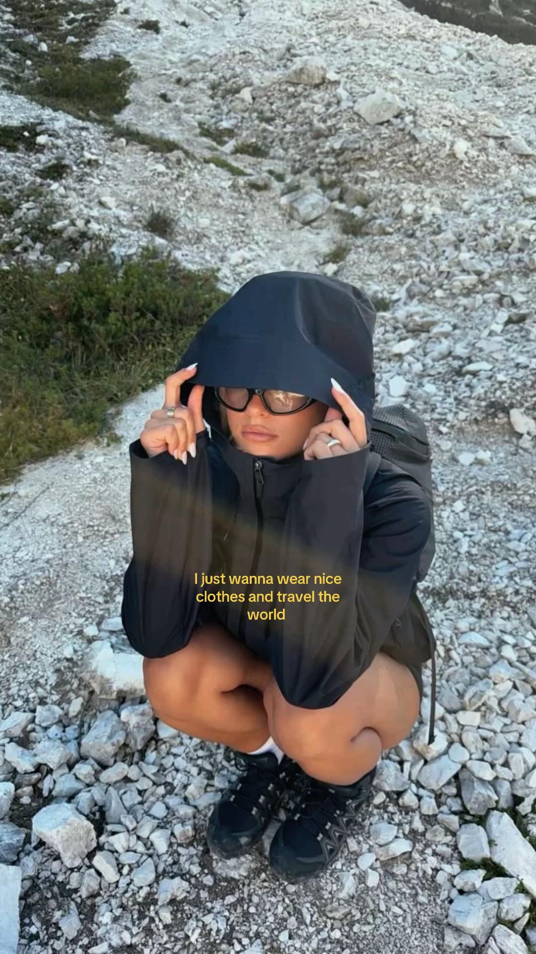 @🍸
