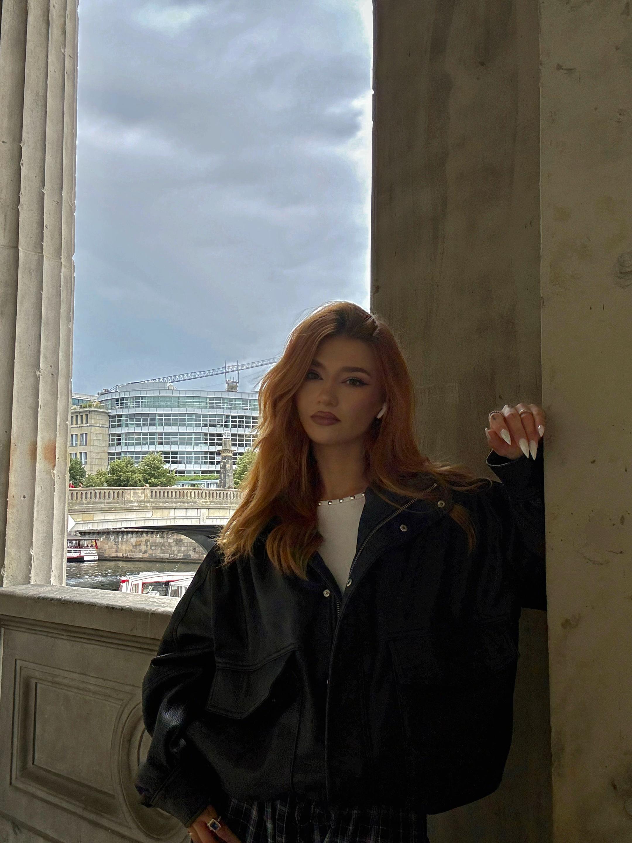 @BLVCKQU