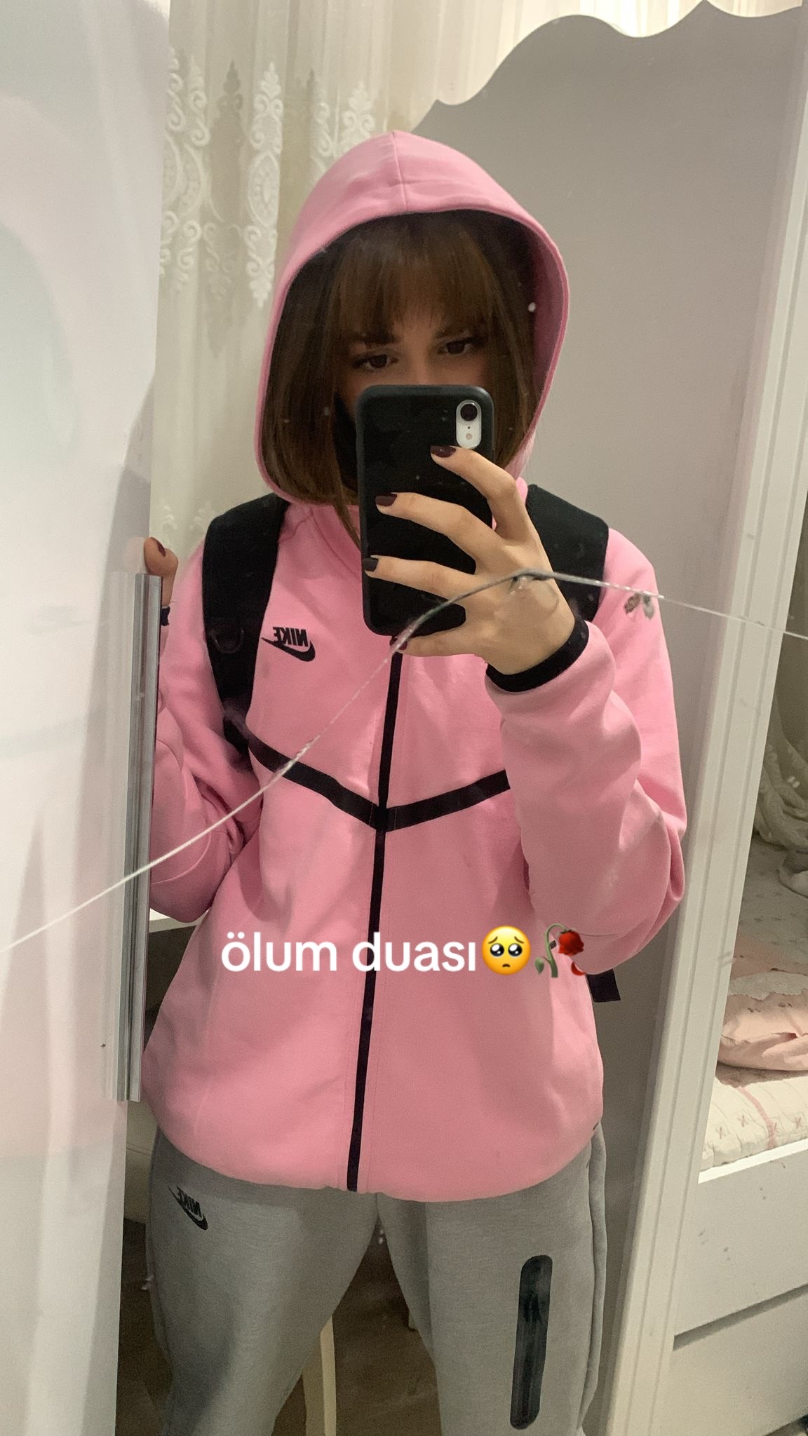 @👩🏻&zwj;🦲