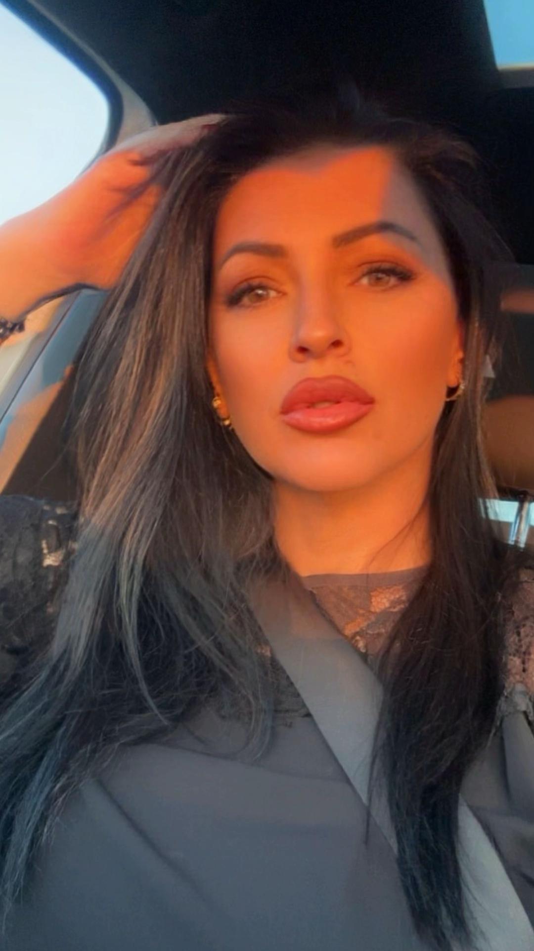 @adelinash1