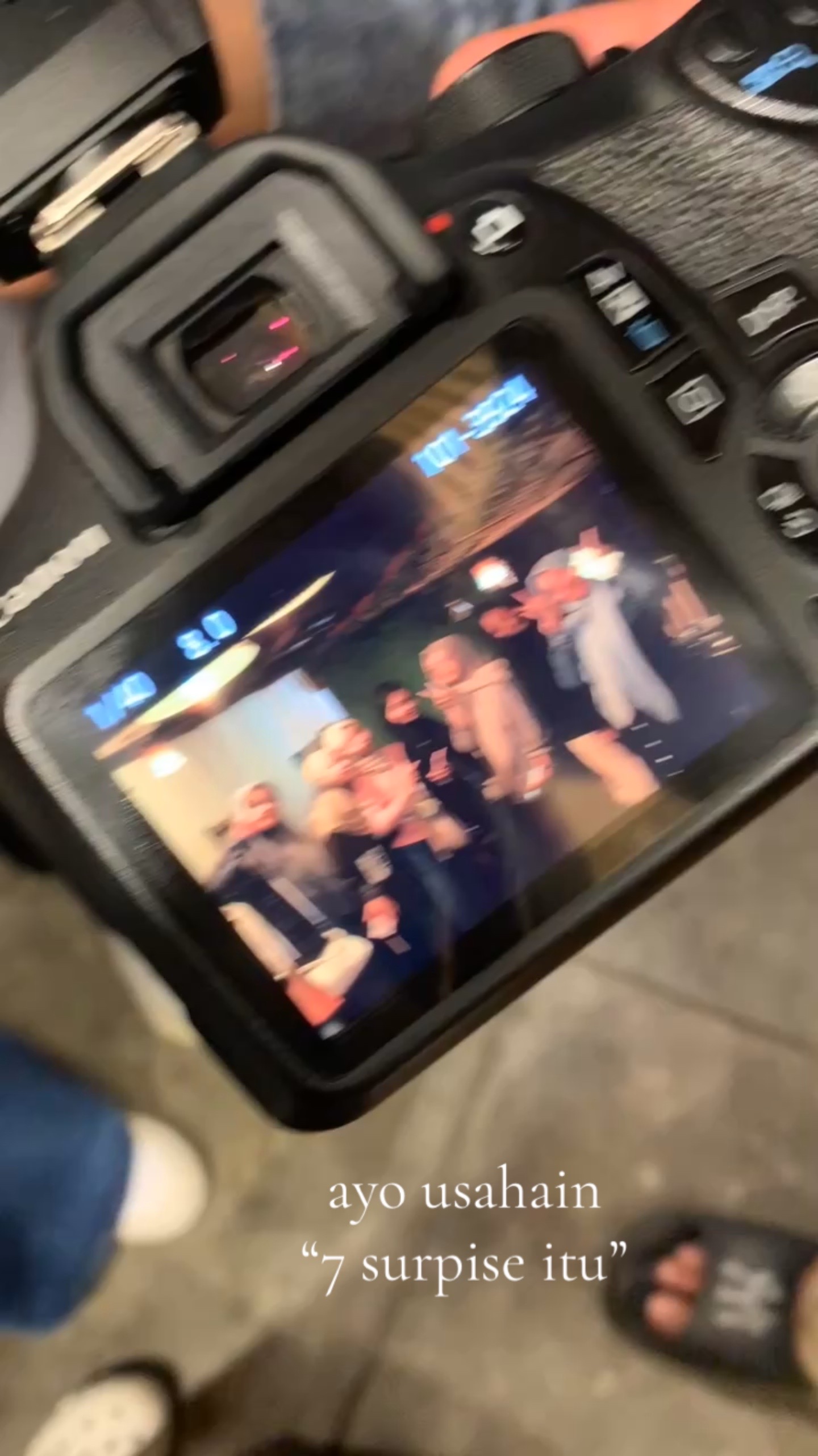 @—az