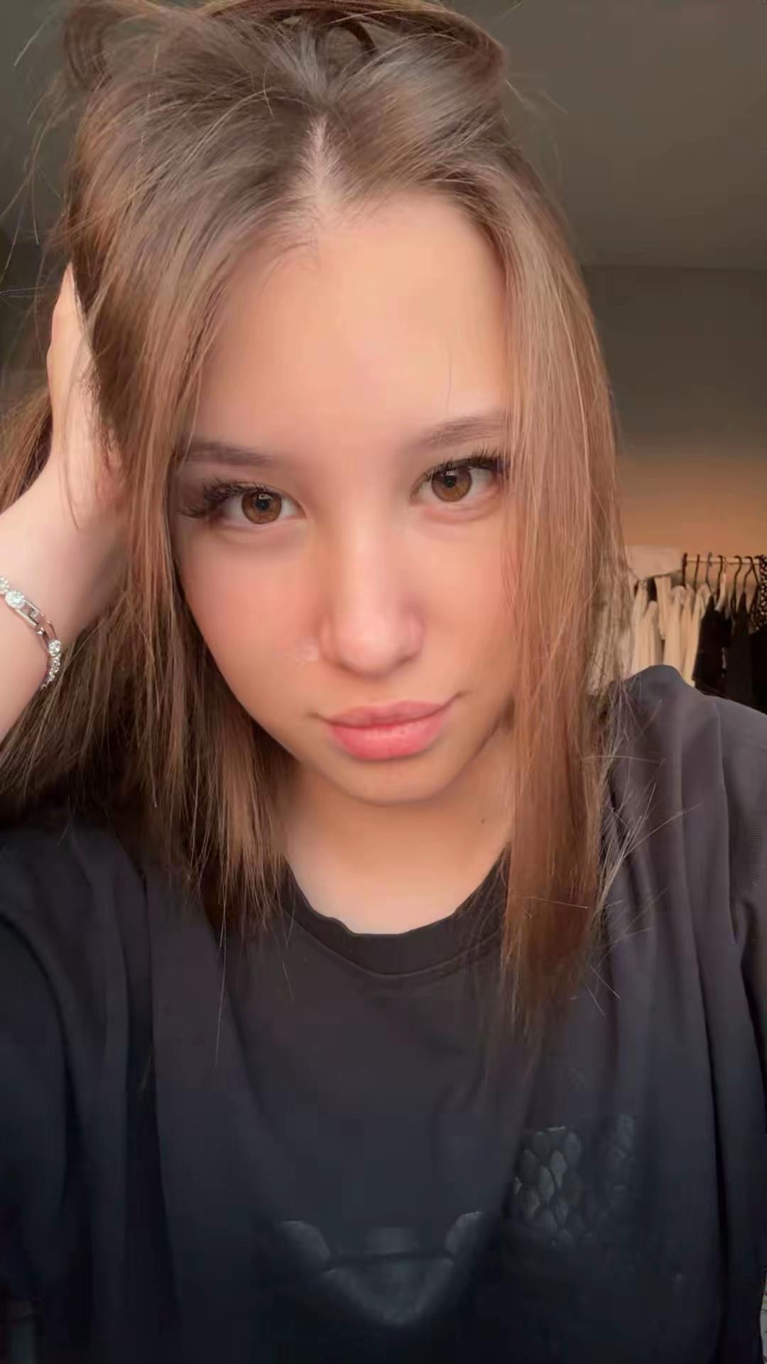 @arinabemm