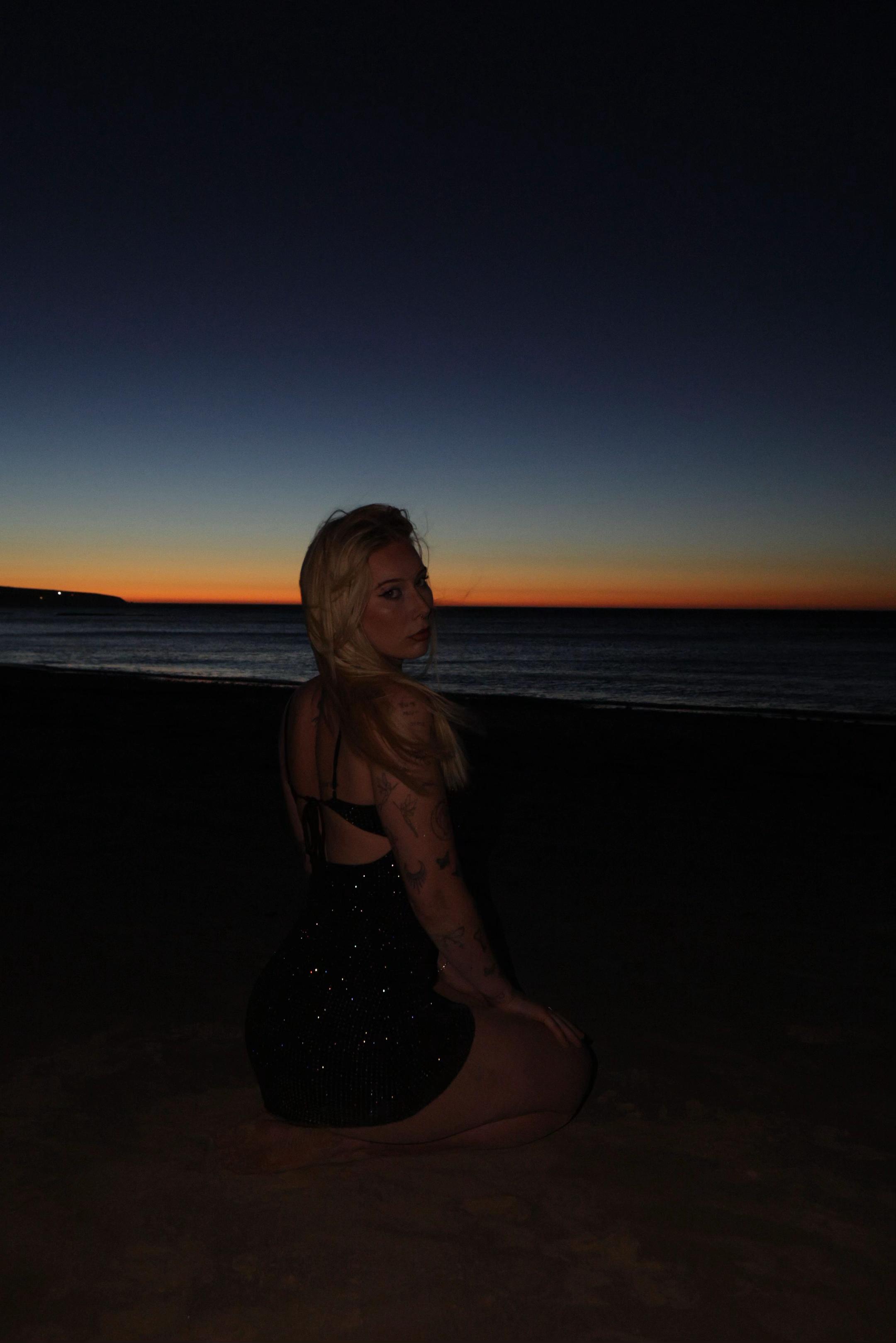@ELLA โ