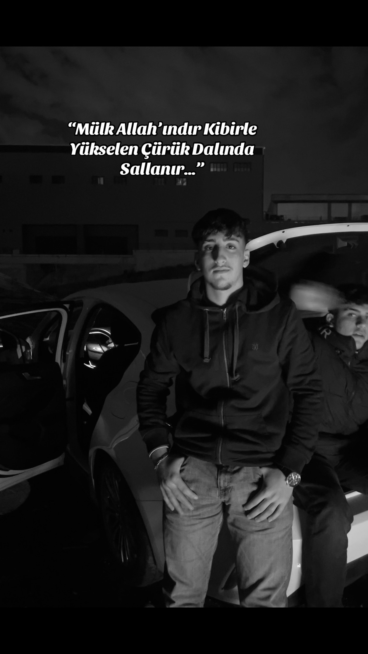 @𝐅𝐞𝐫𝐡𝐚𝐭🦅