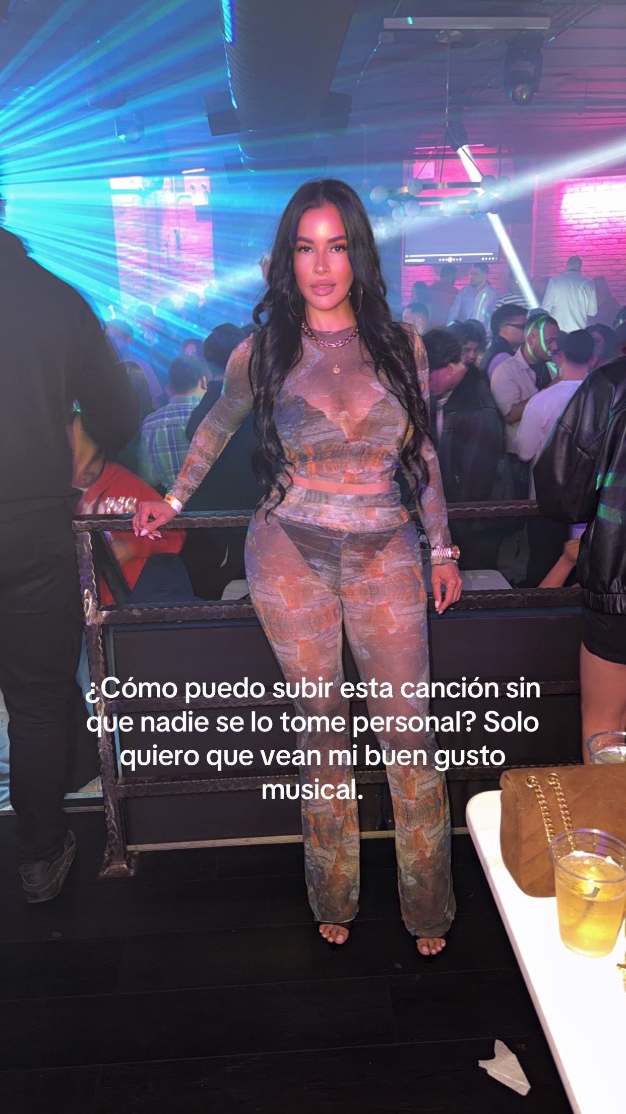 @MsBellaImage