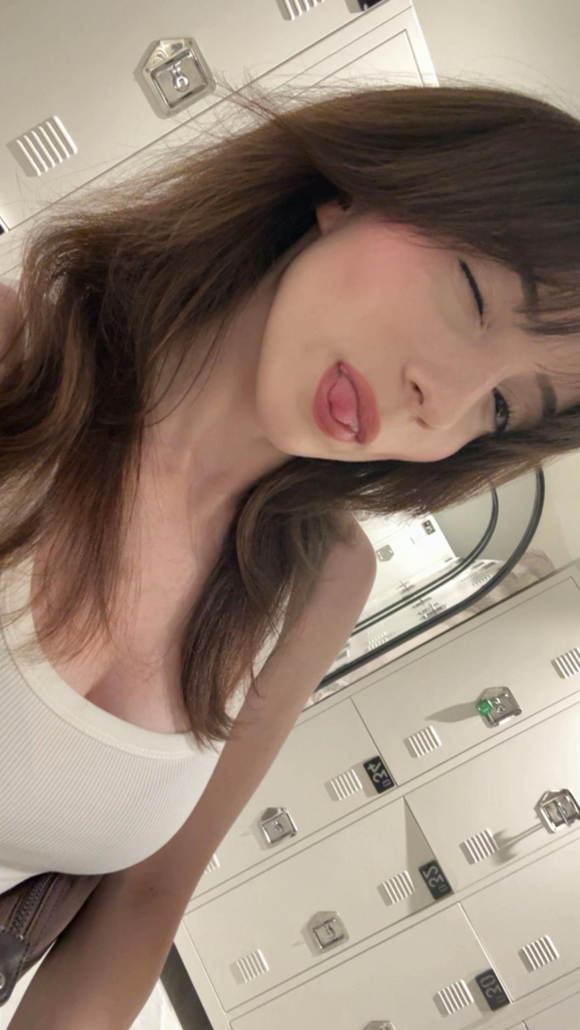 @selinn