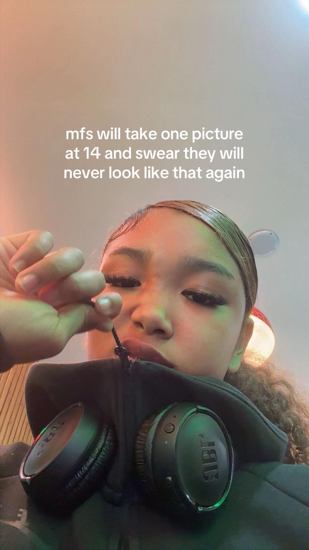 @f🦇