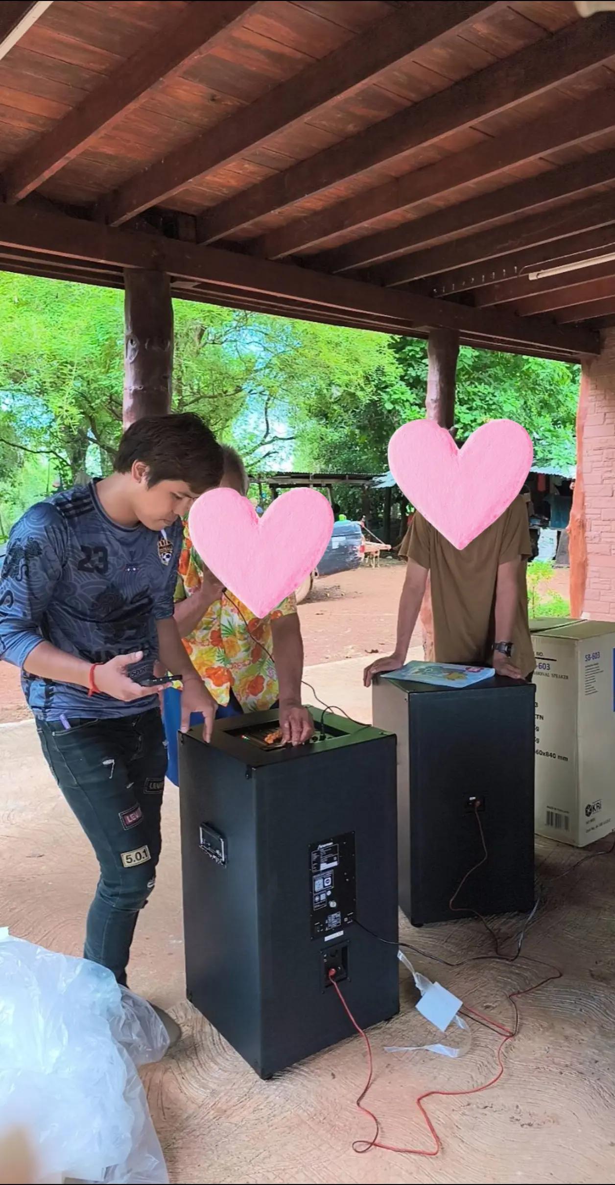 @วันนึ่งเดินเข้าป่าไม่ให้เธอไป