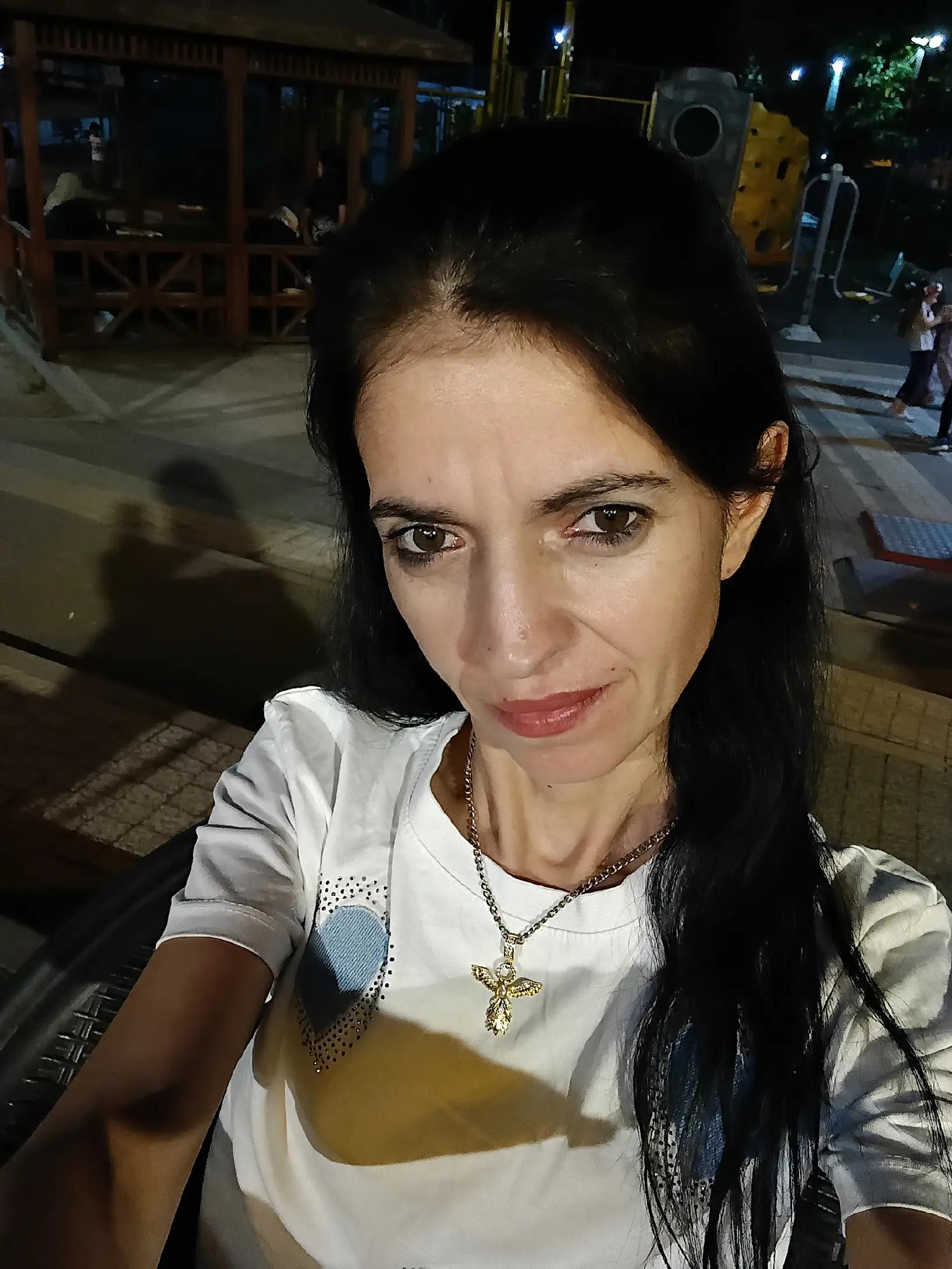 @H&uuml;meyra Erguvan