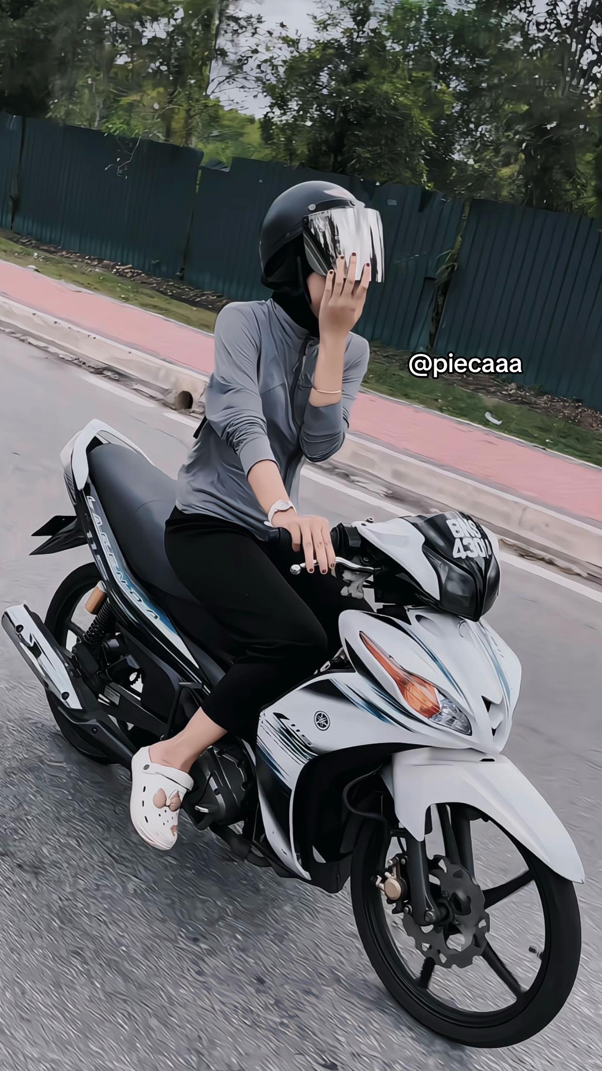 @𝓹𝓲𝓮𝓬𝓪𝓪𝓪