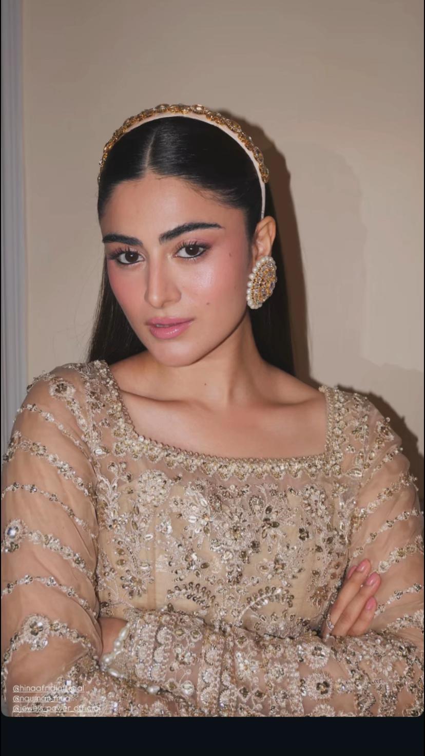 @Hina Afridi 🌸🕊️