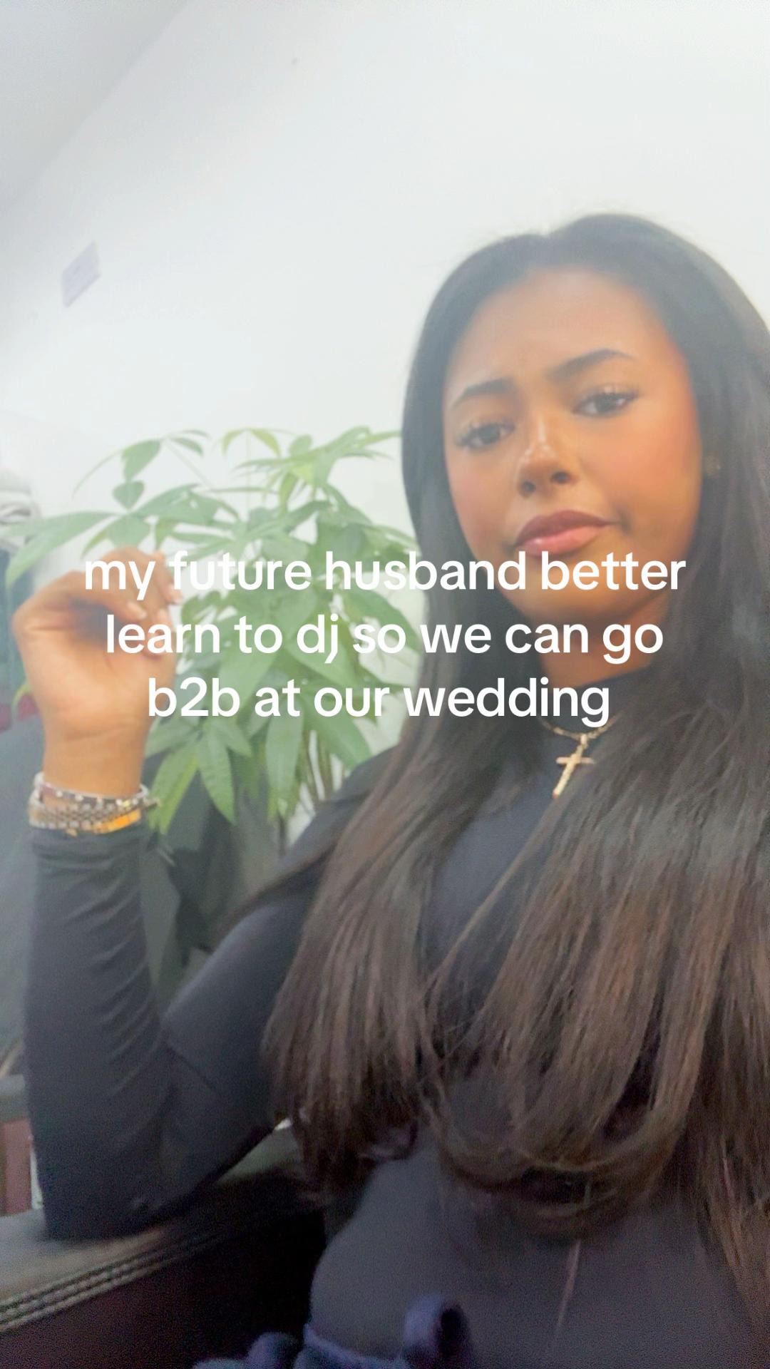 @👸🏽 🍒𝒞𝑀