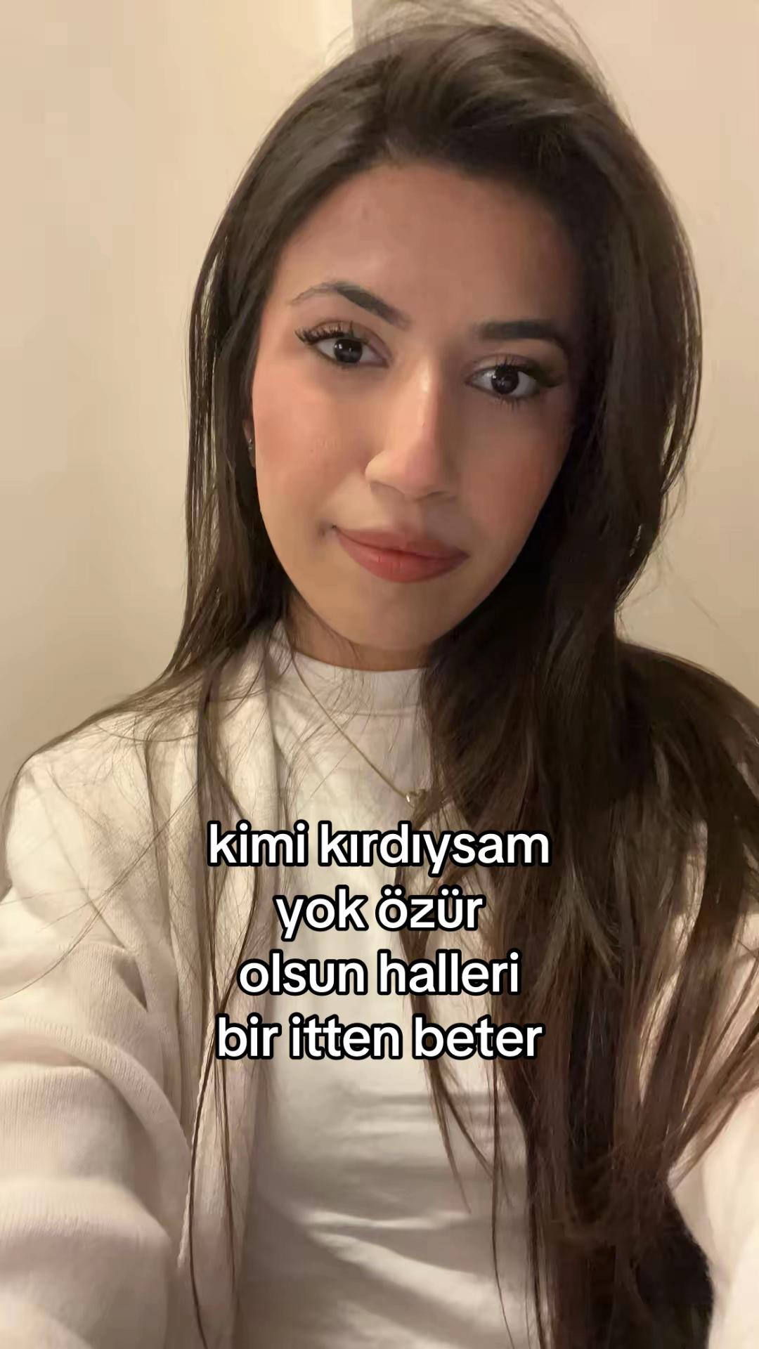 @zeelloooyy