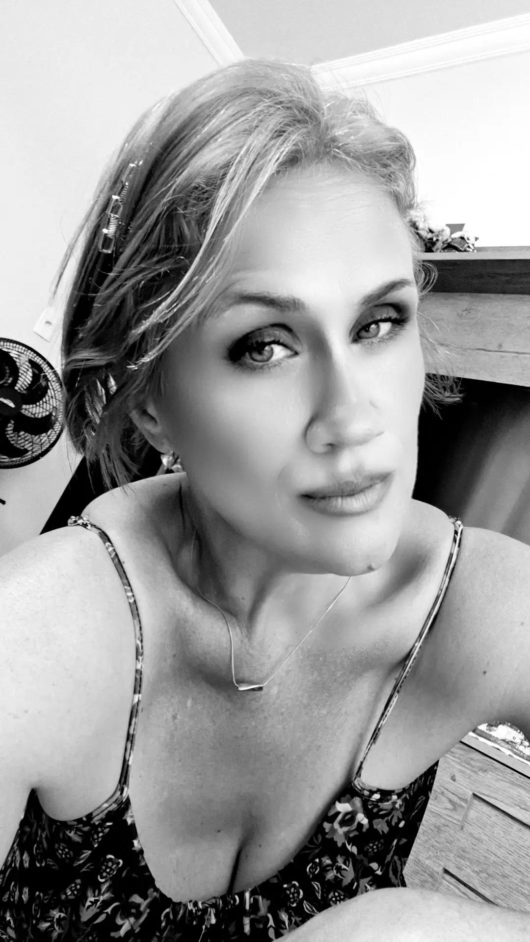 @Júlia Cristina 🌹✨💞🫦