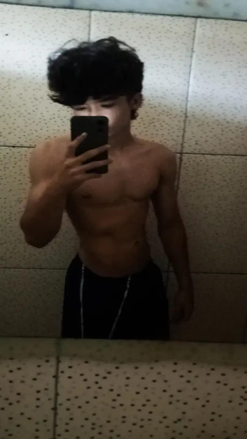 @WEAK.jota☄️