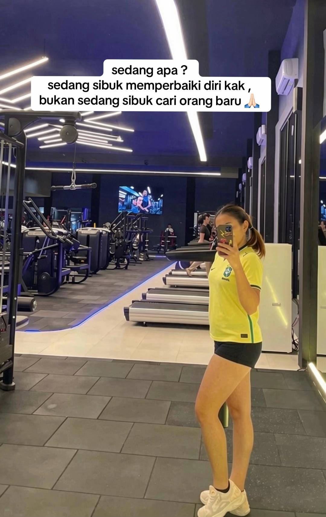 @˚⋆𐙚。indri putri𖦹.ᡣ𐭩˚˚
