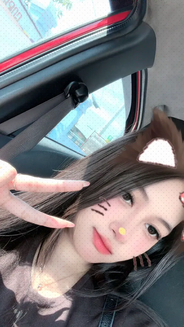 @AYU06