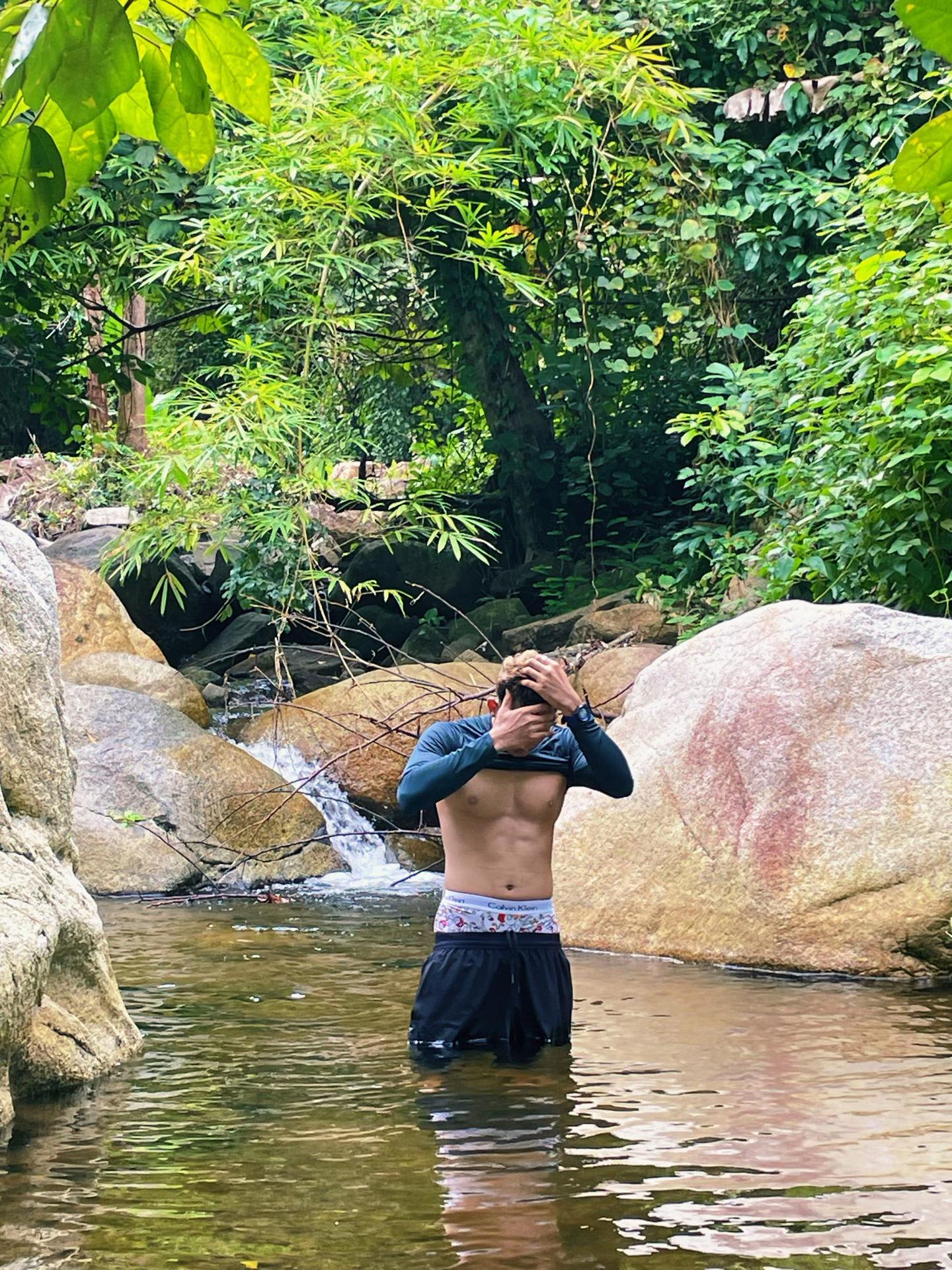 @Chhen | គីម រ៉ាឆេន