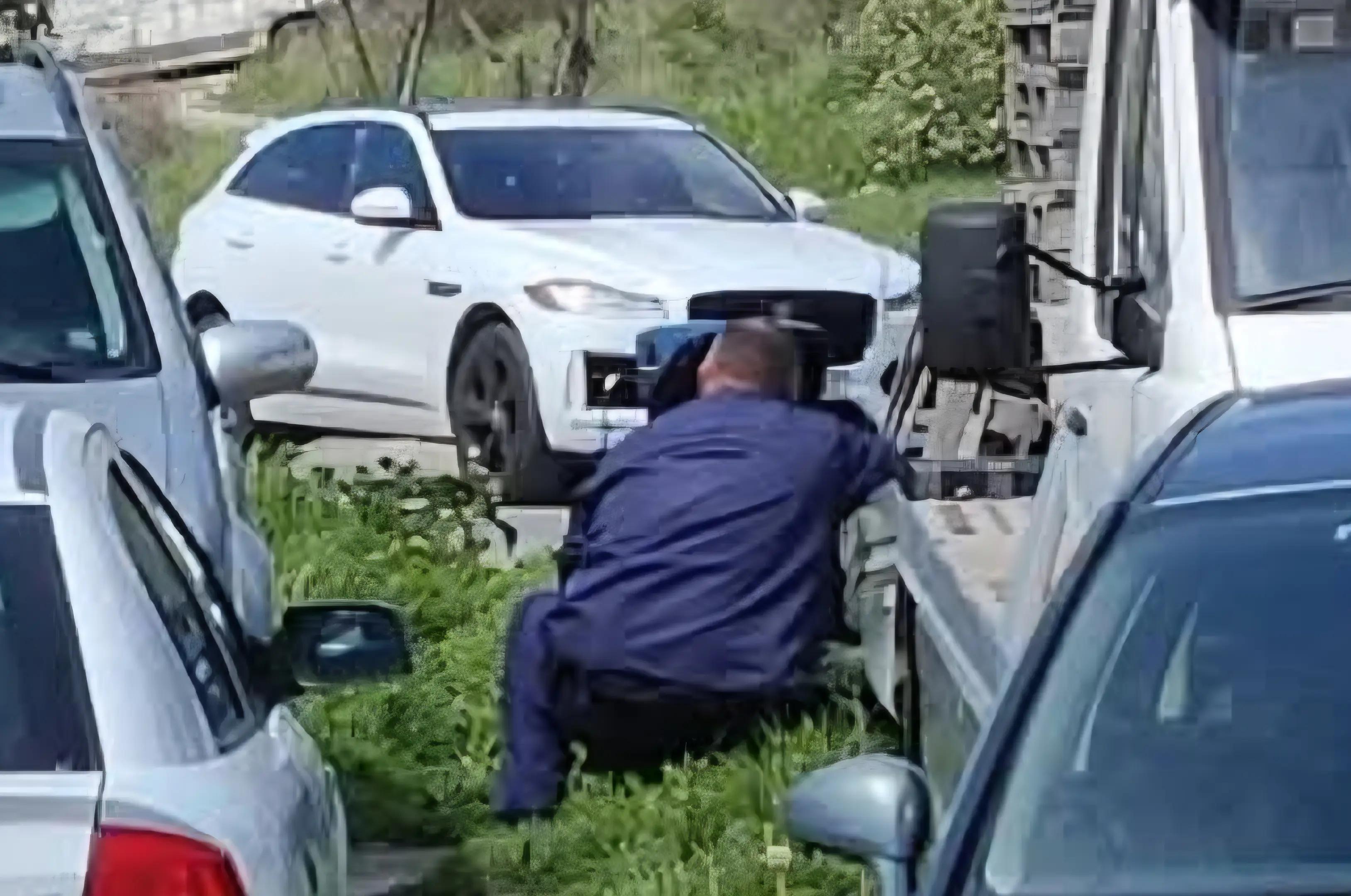@Georgi Kolaksazov