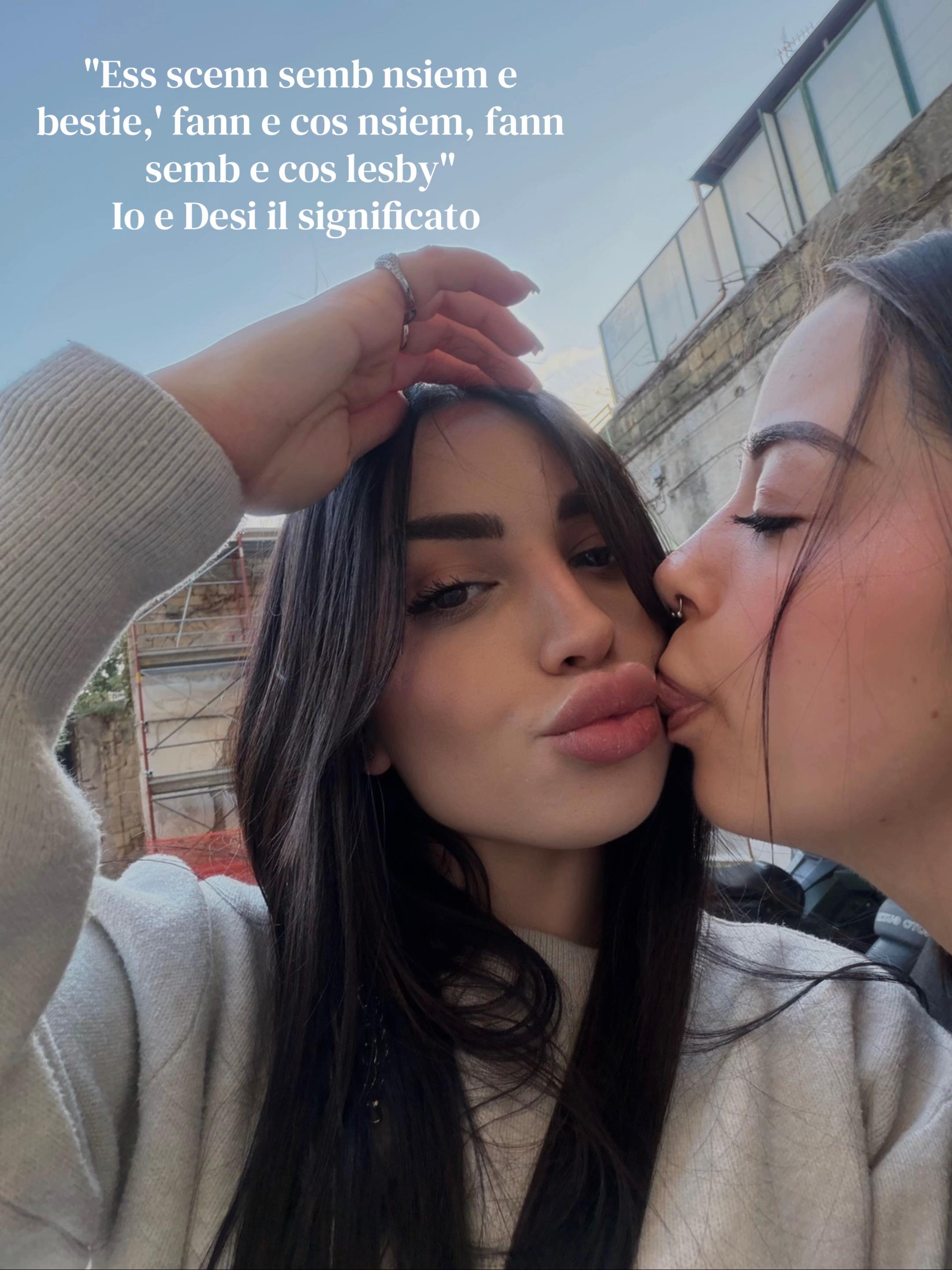 @SnowWhite🖤