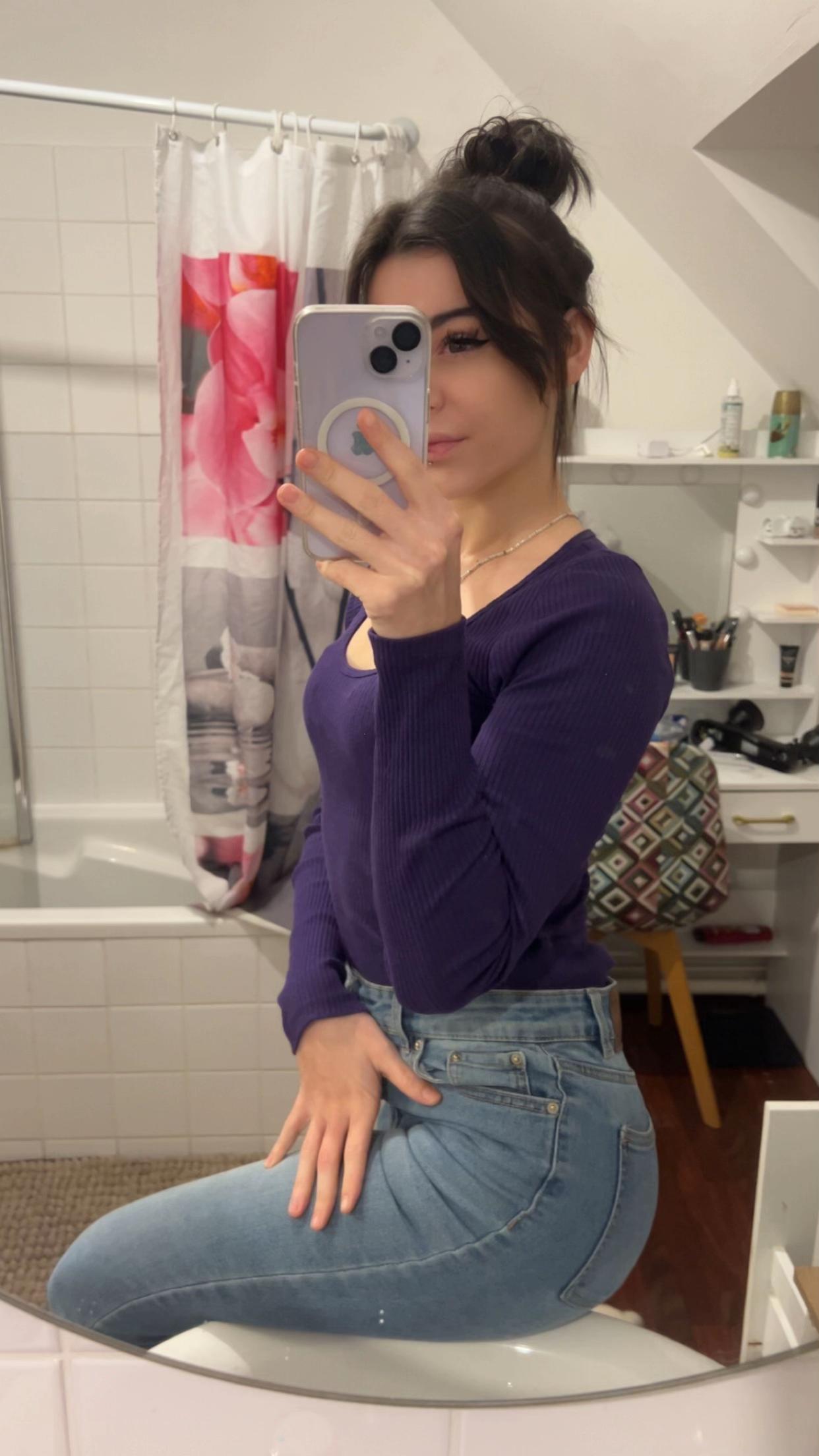 @J E S S 👺