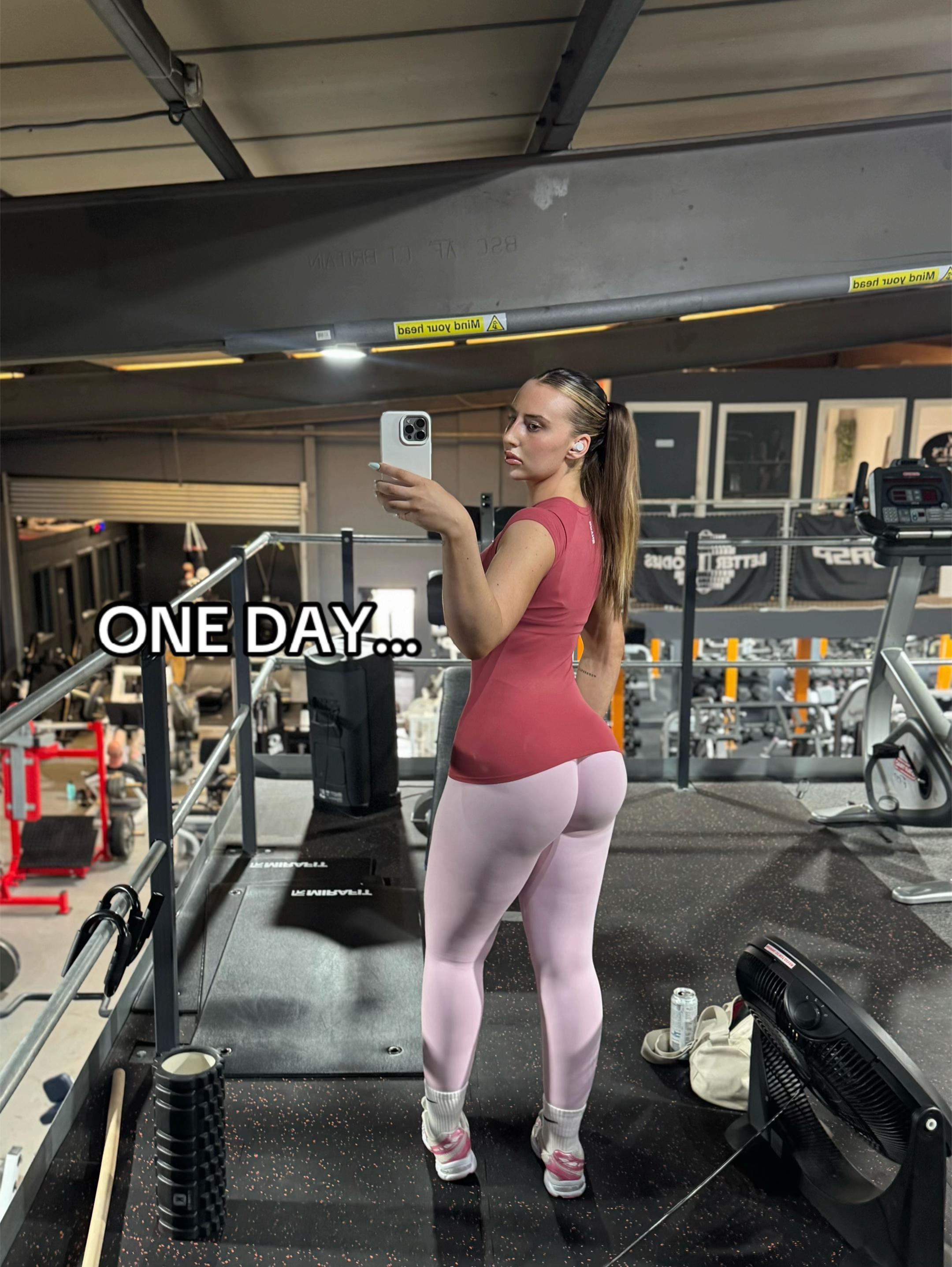 @lydiaacorkk