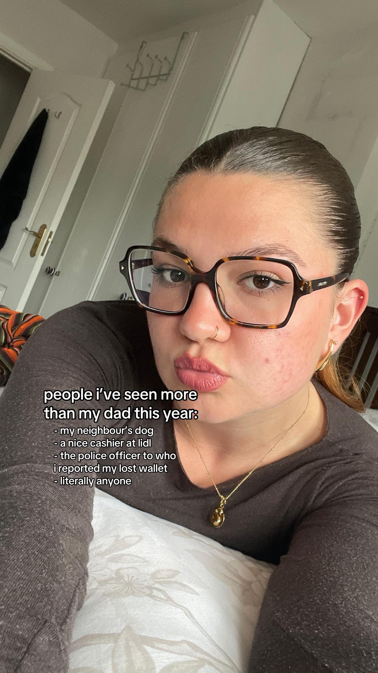 @nicoleebarison