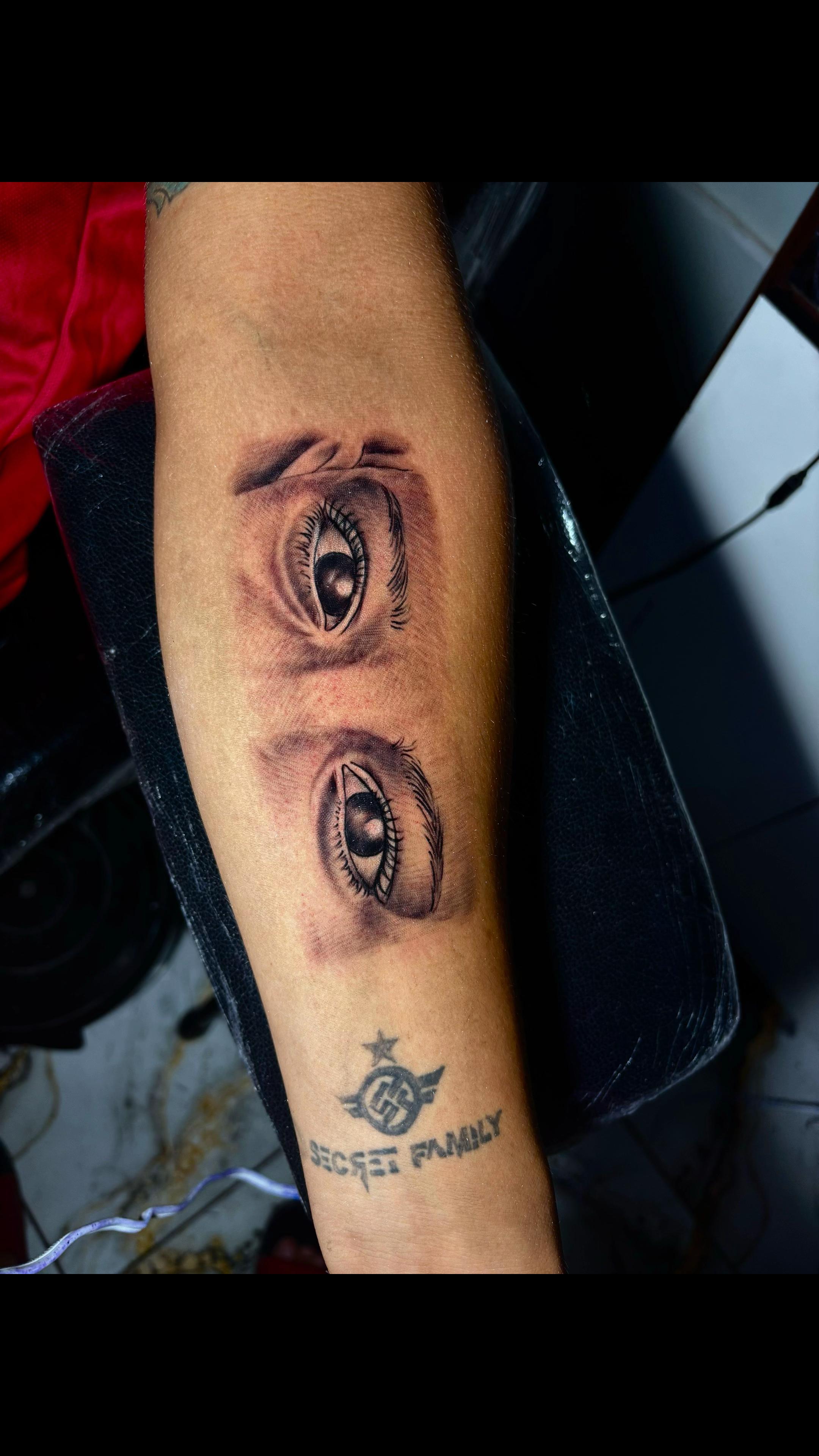 @Jona Tattoo