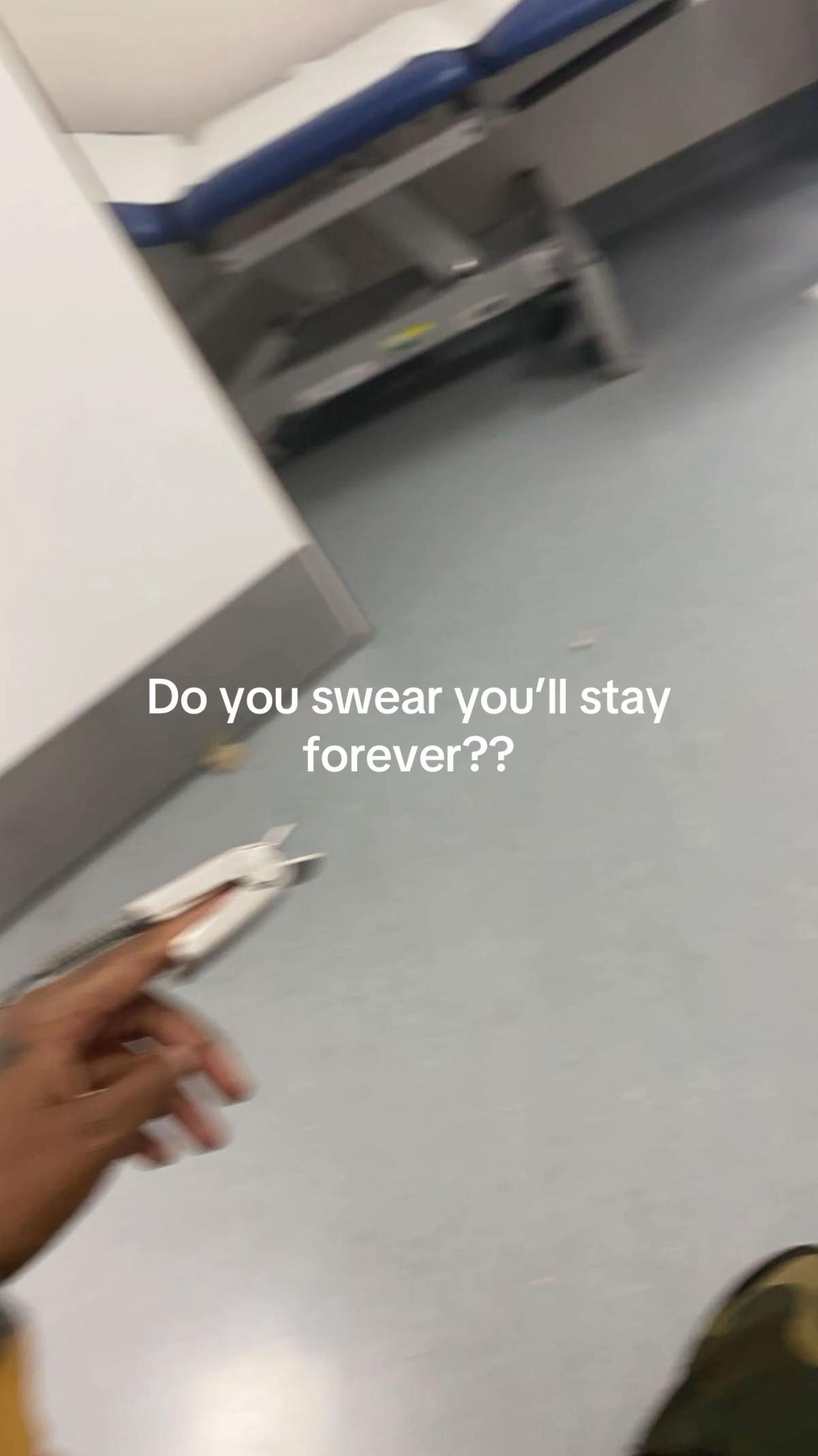 @Rhi🦋