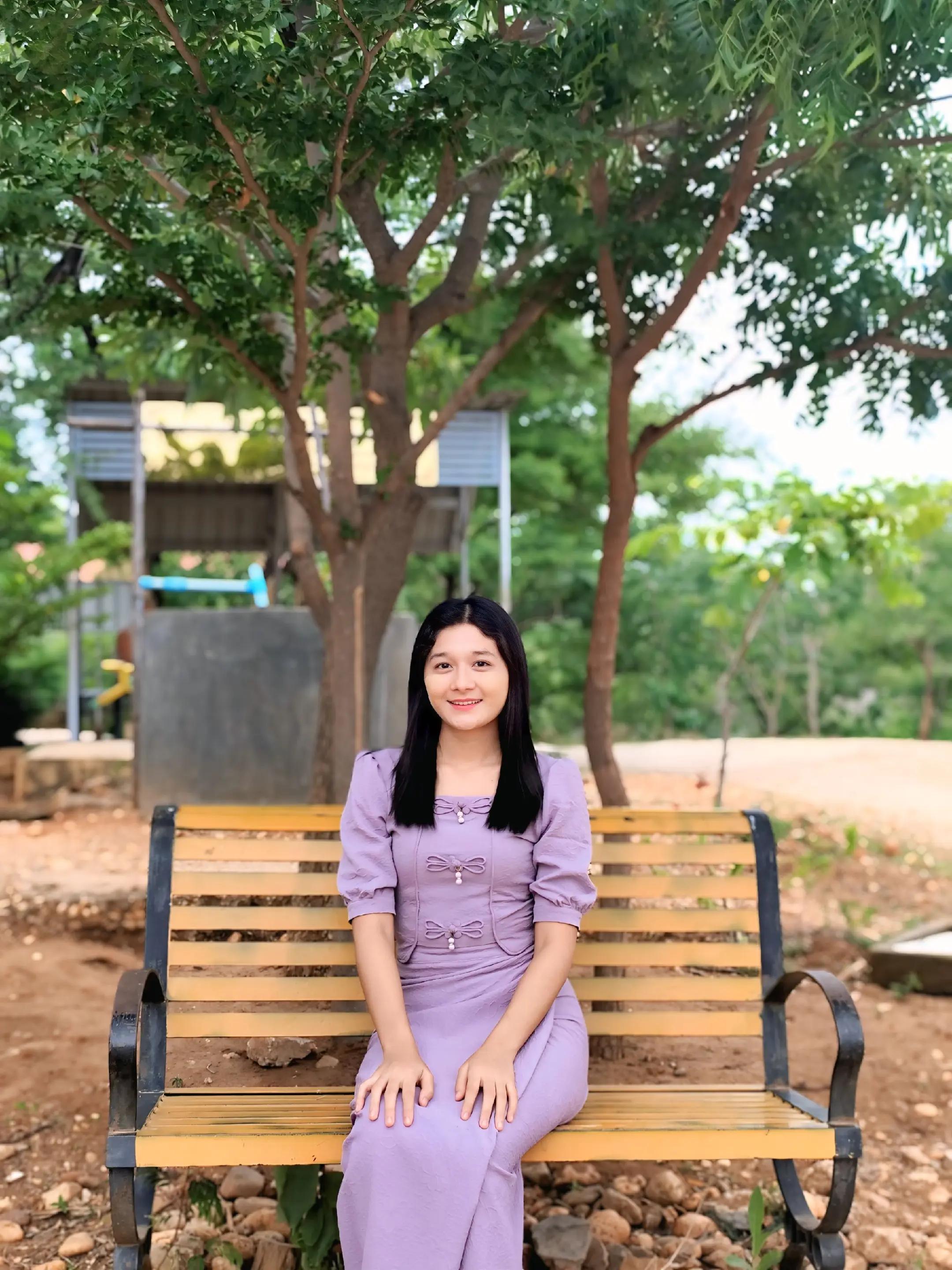 @♌ Shwe Yi Win 👑