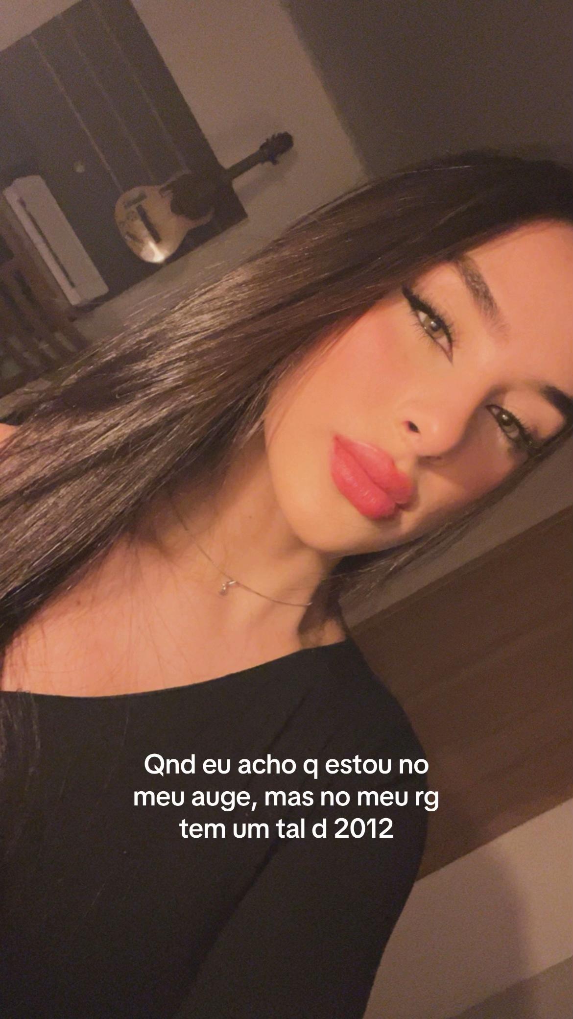 @Millena Constantino 🇧🇬