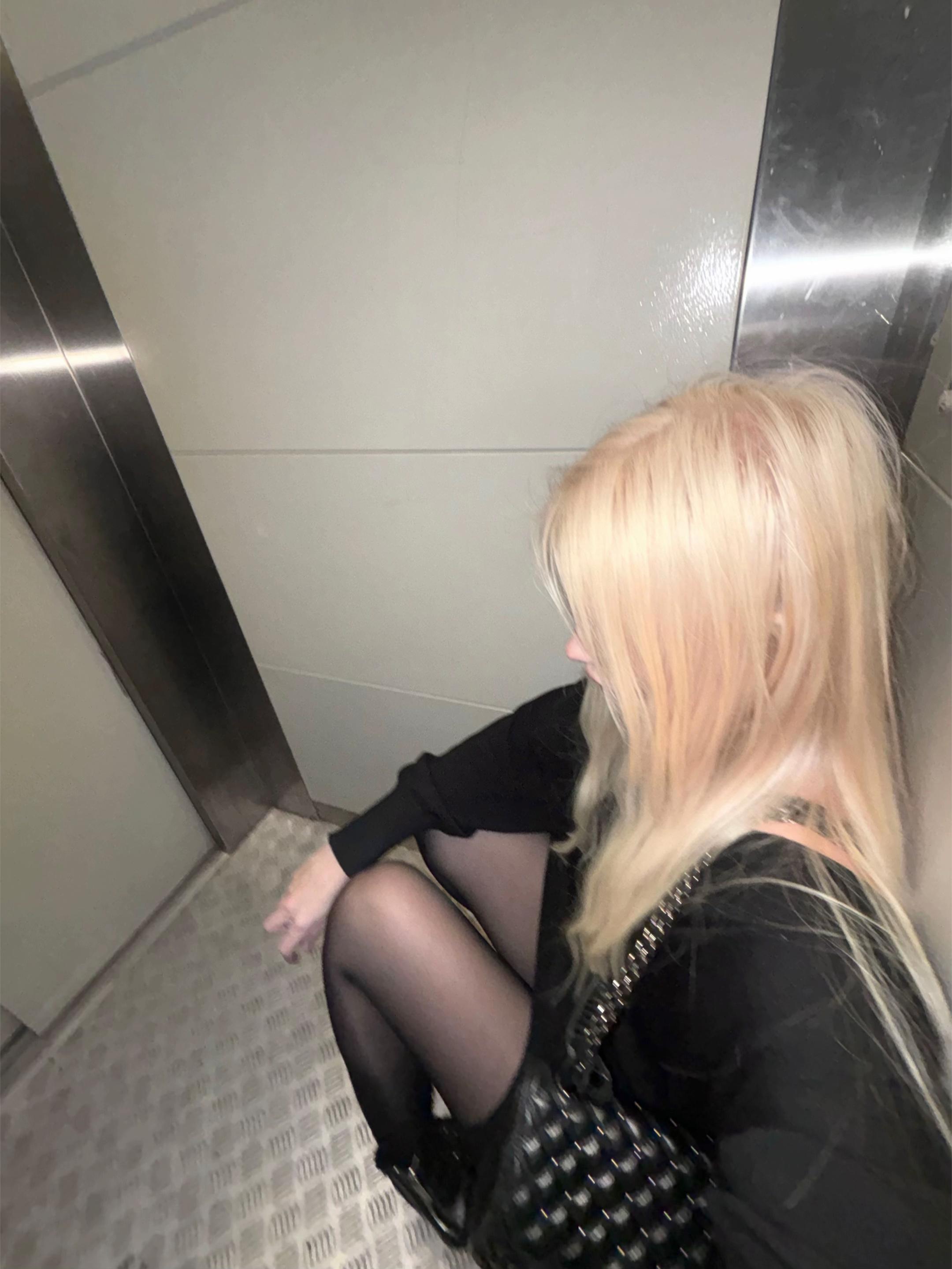 @твич oblizala