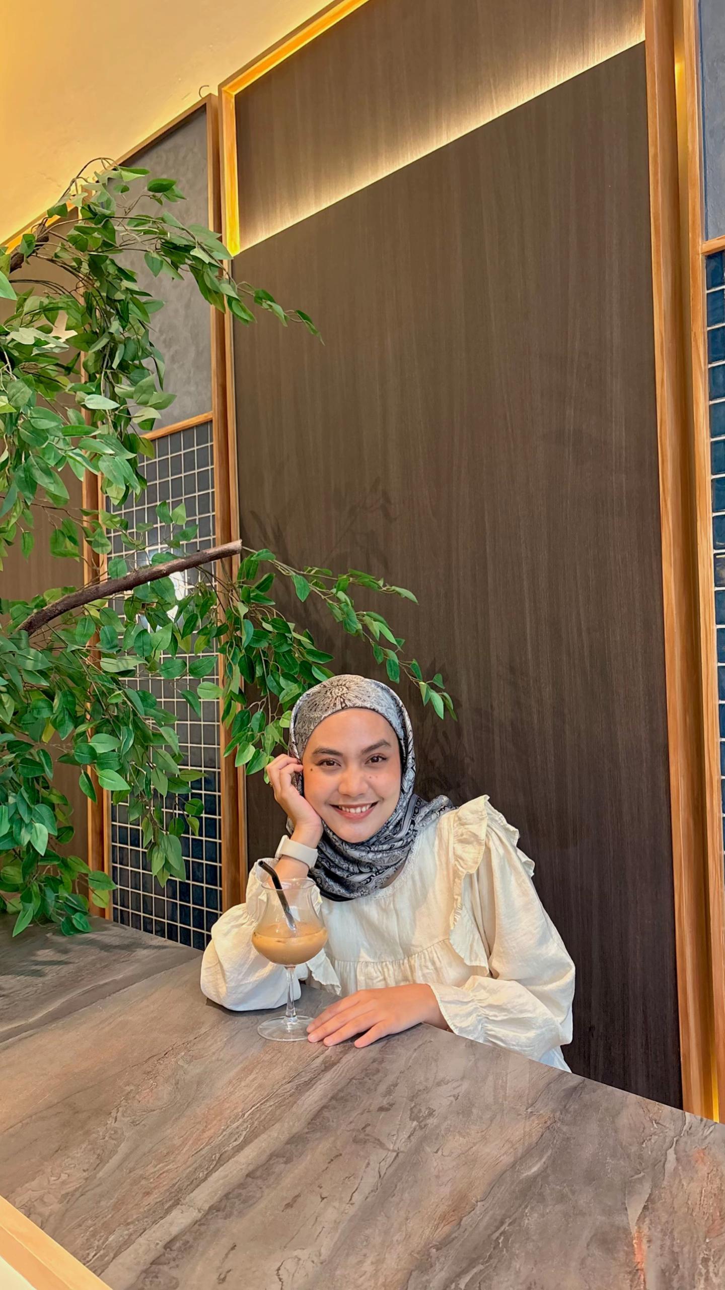 @ainshaz
