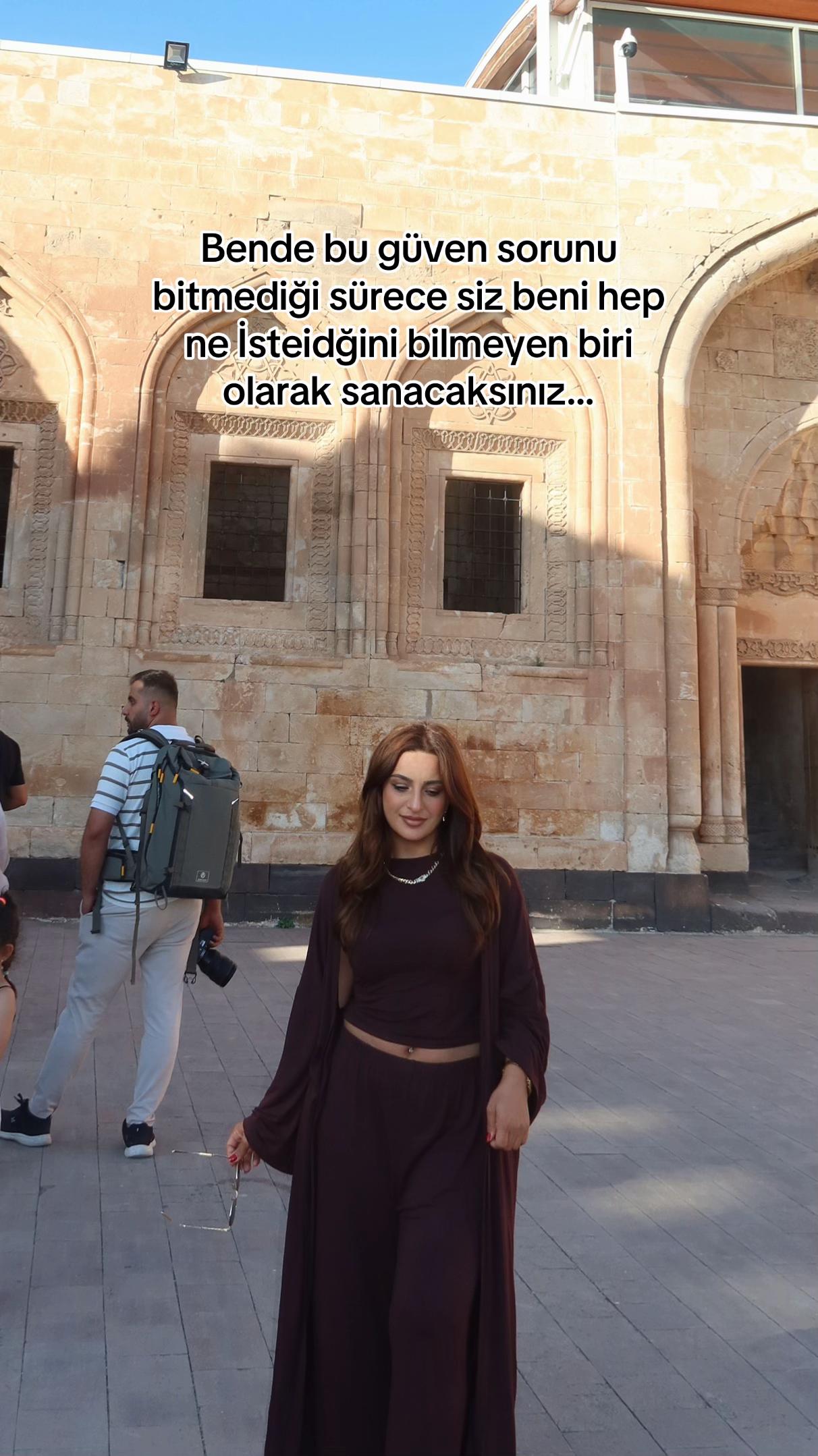 @Meryem☀️