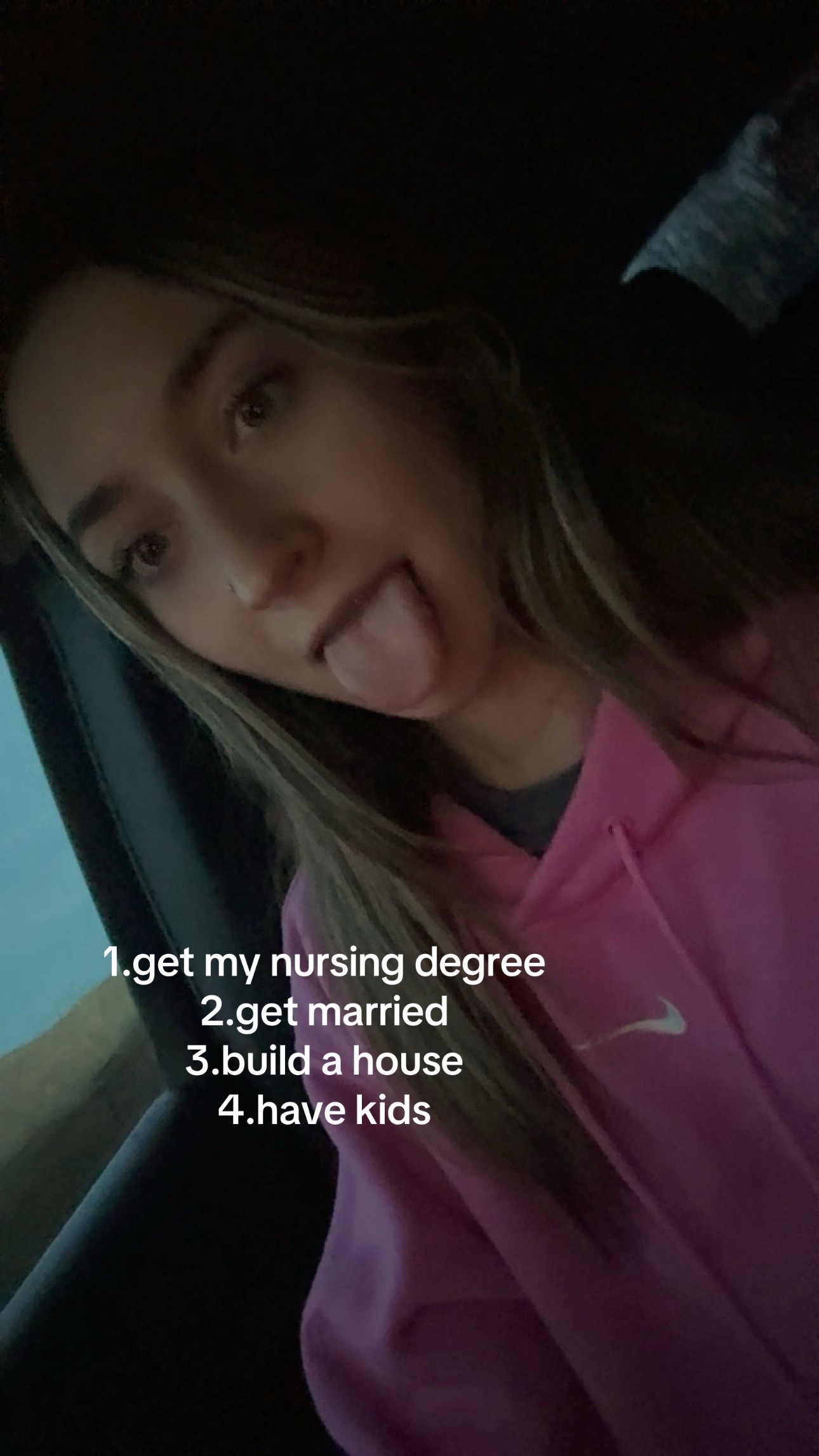 @Zoey:)