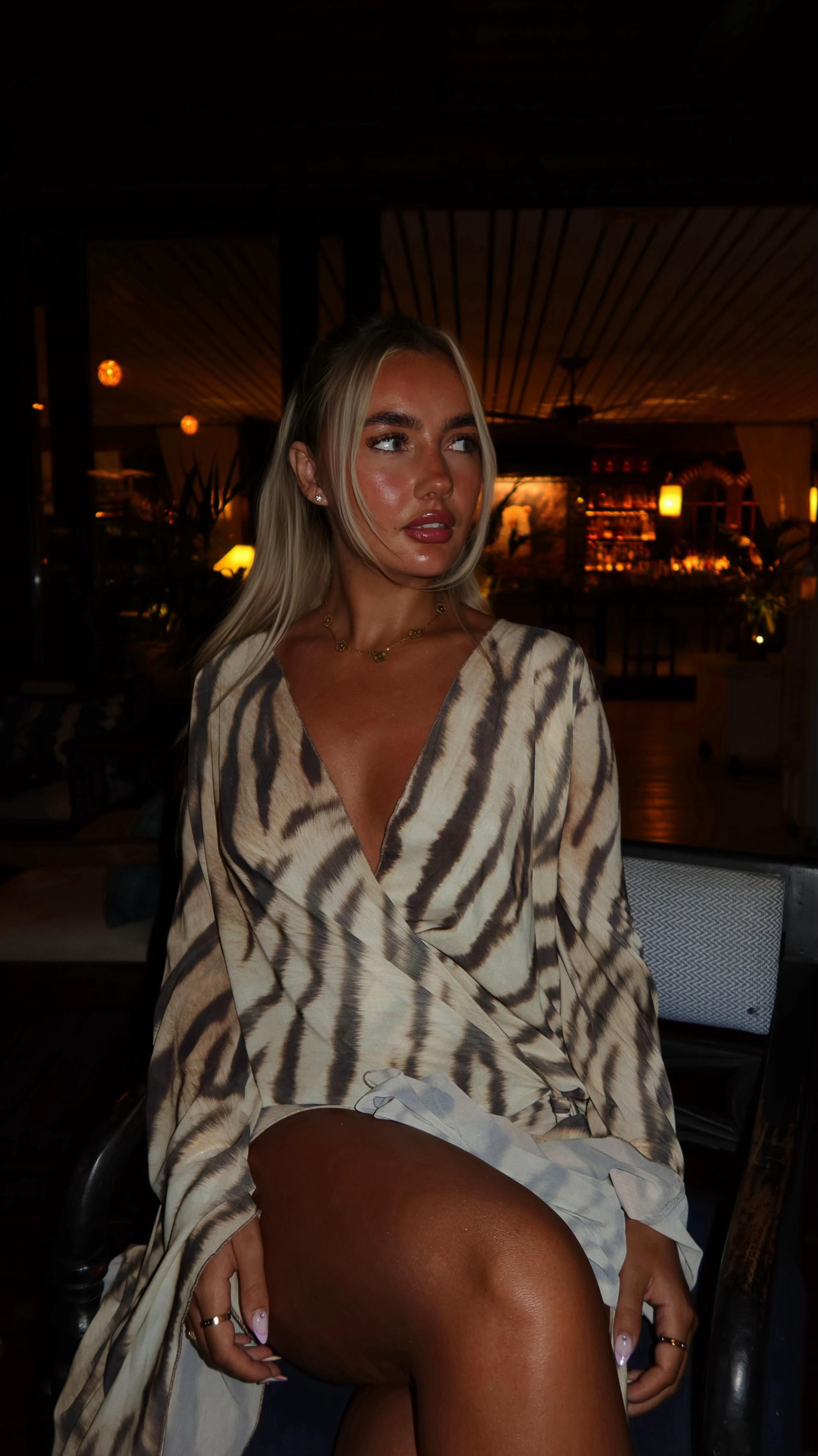 @chlo.snelson