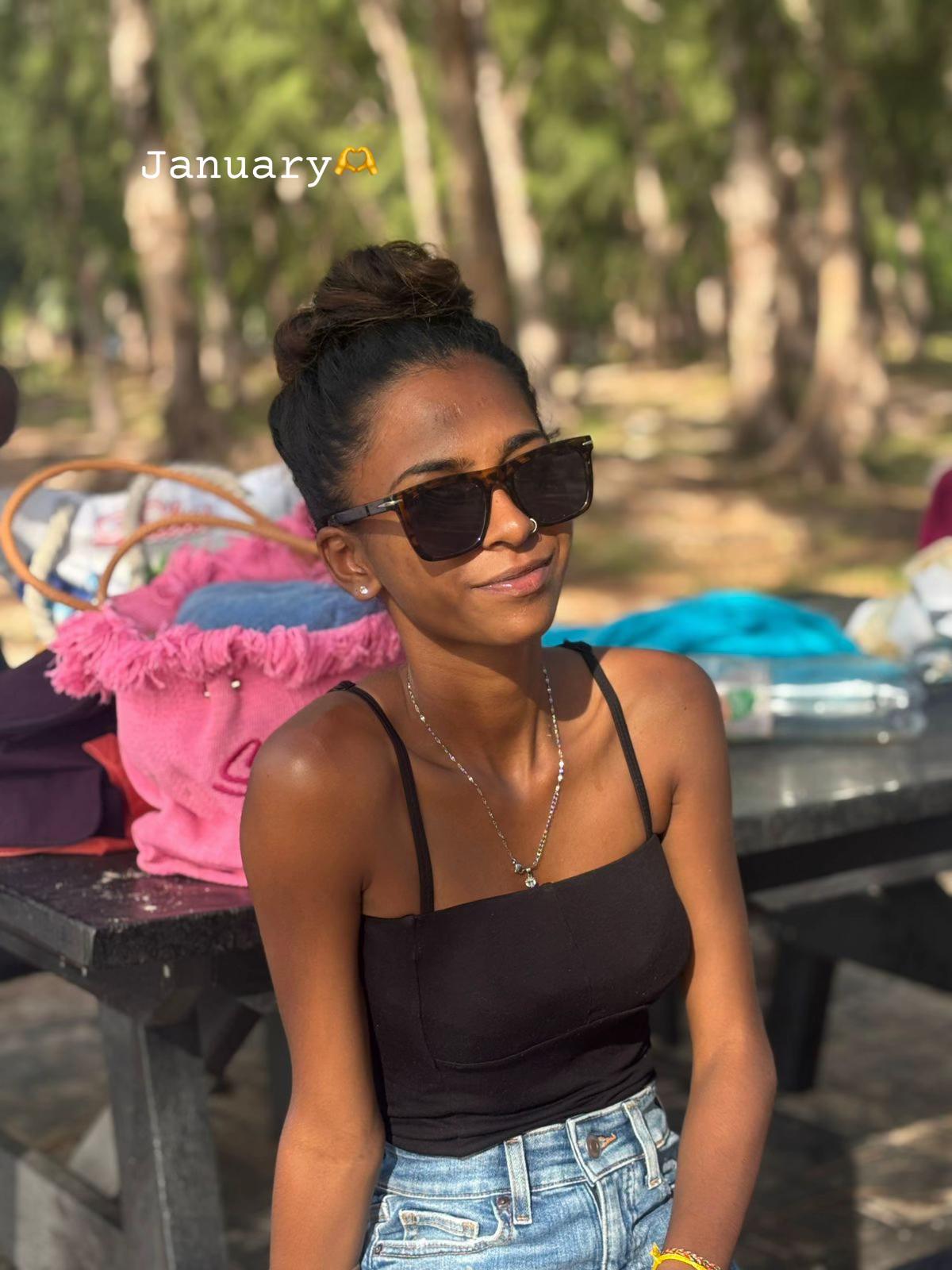@Ig._.eesha💋!