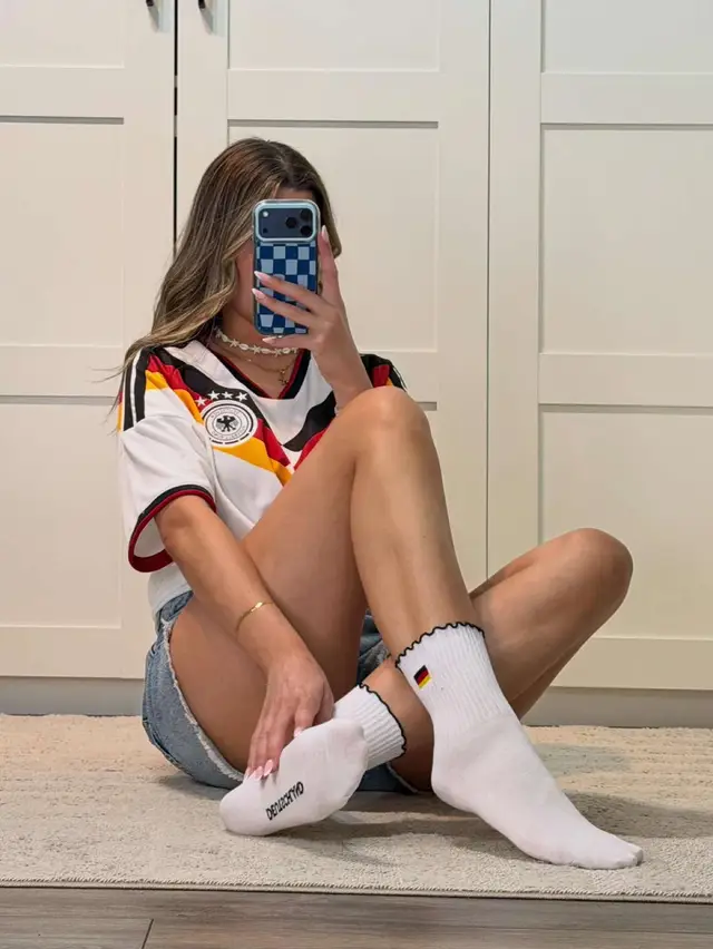 @ela.baddiee