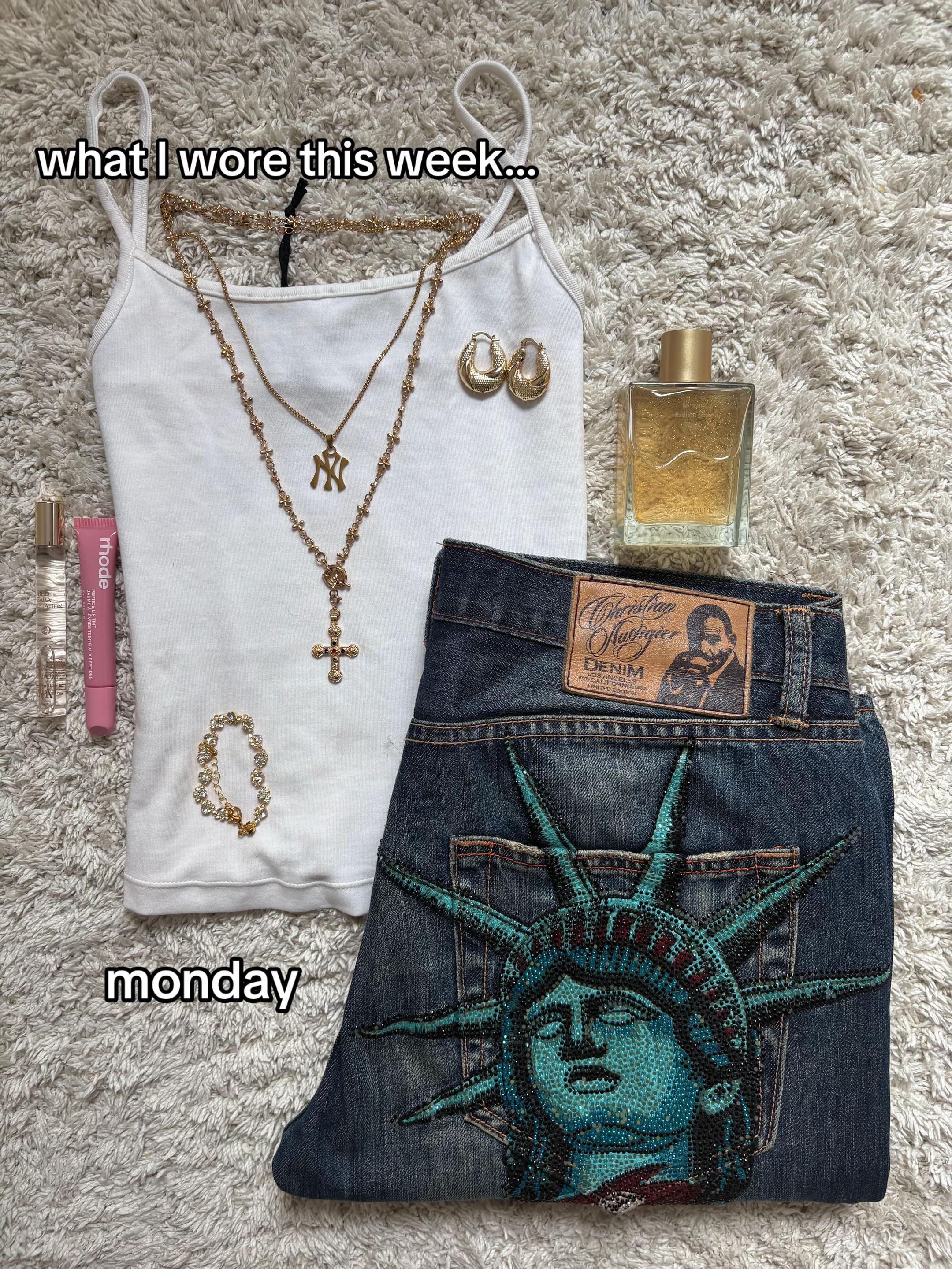 @⋆˚࿔ 𝐚𝐛𝐛𝐲 ᥫ᭡ 💋ྀིྀིྀ